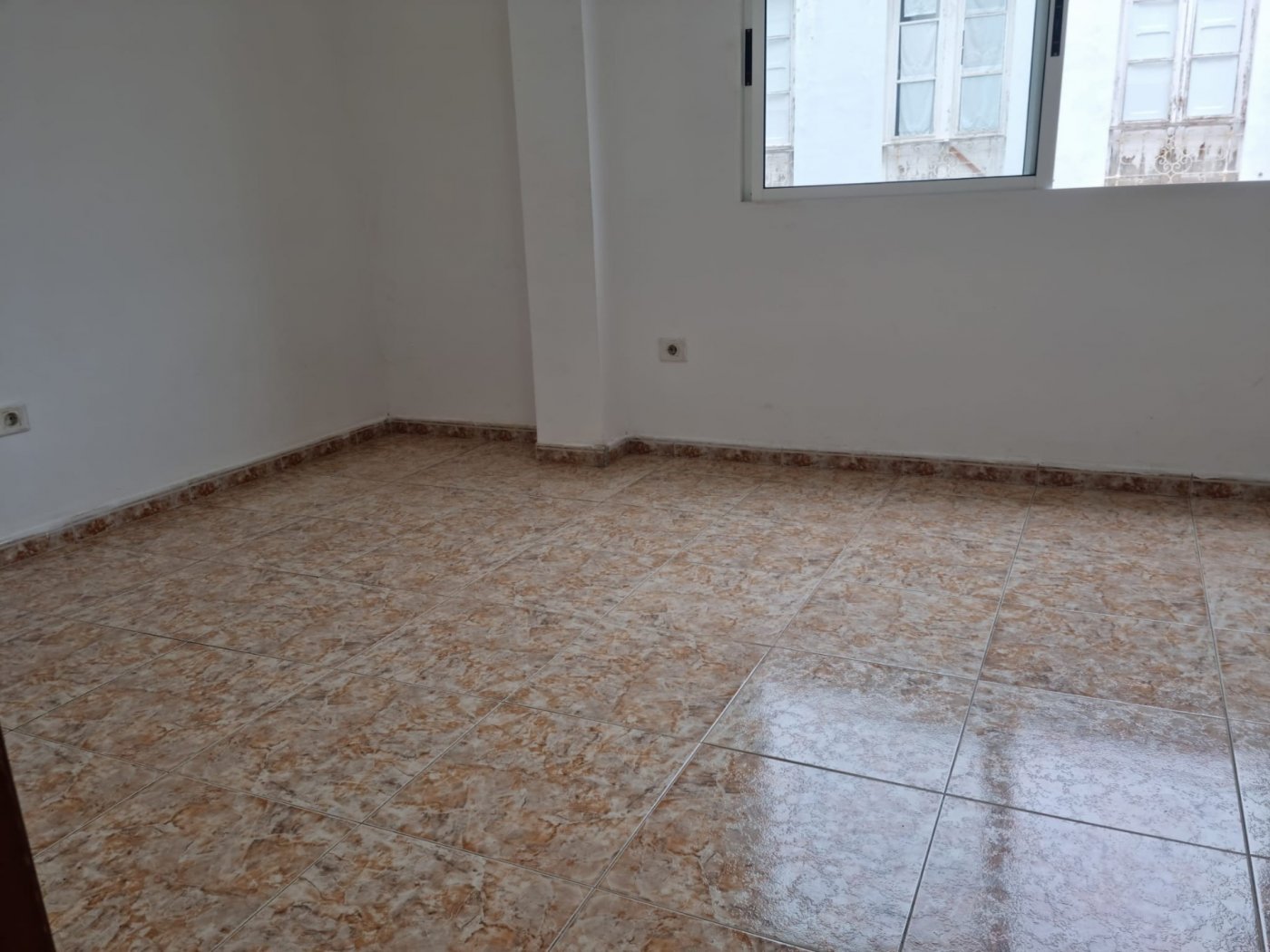 PRECIOSO PISO SITUADO CERCA DEL PUENTE ZURITA - 9