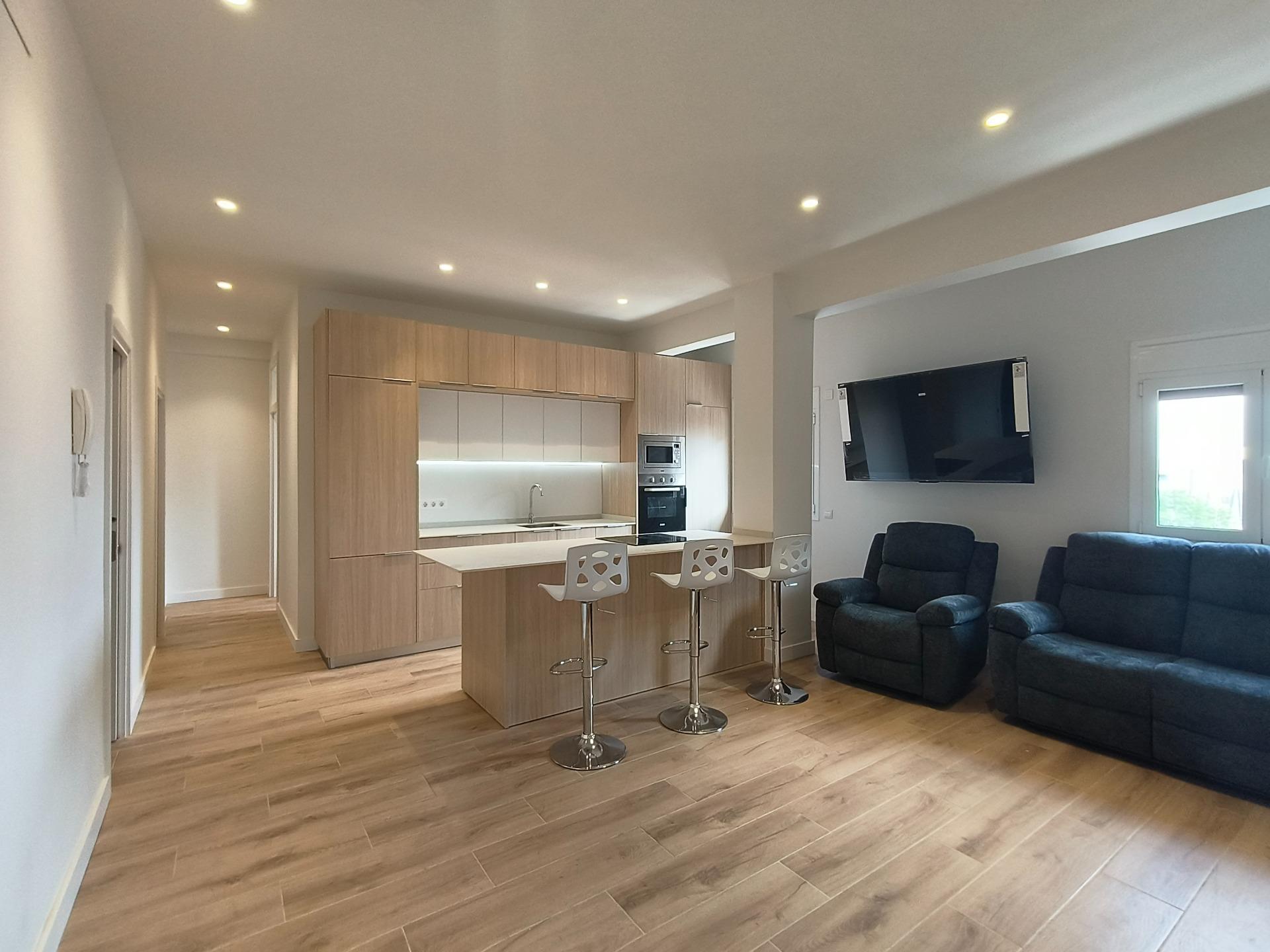 ✨ Luminoso hogar con balcón en excelente ubicación ✨ - 1