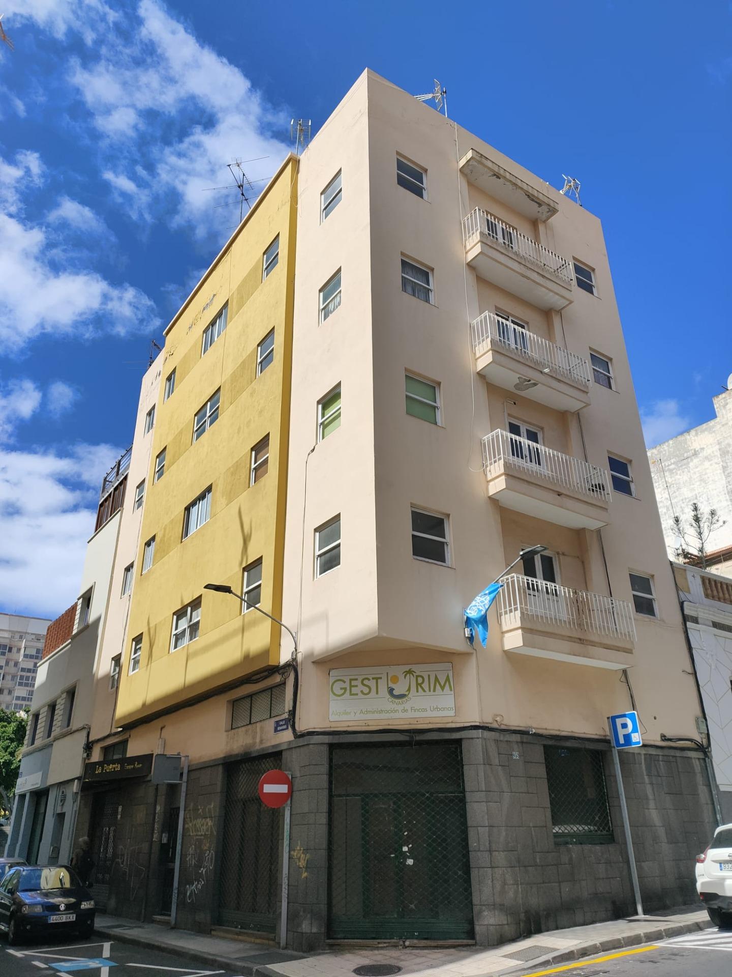 ✨ EXCLUSIVA OPORTUNIDAD DE INVERSIÓN EN EL CORAZÓN DE SANTA CRUZ ✨ - 2