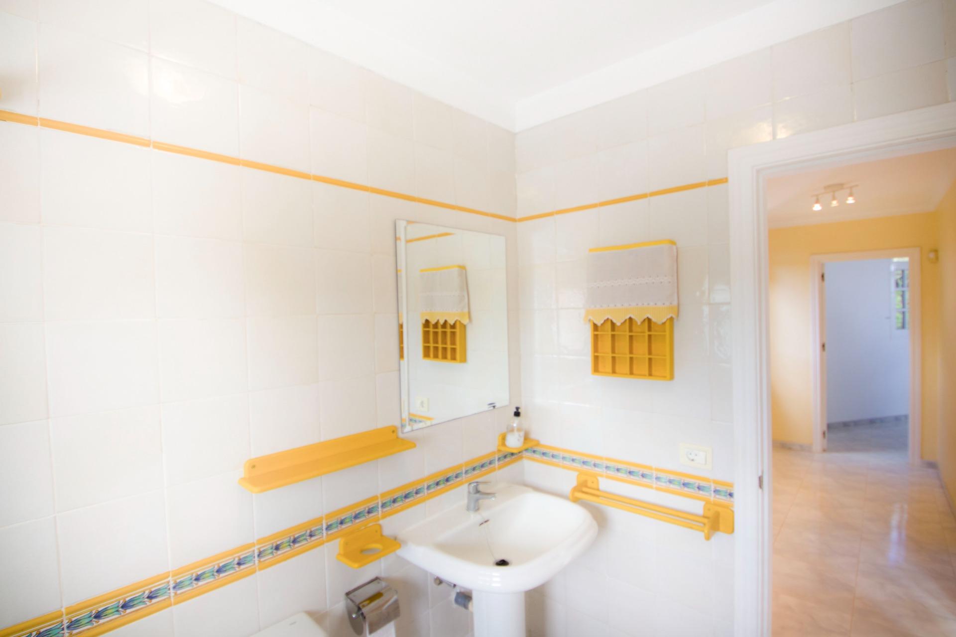 Exclusiva casa unifamiliar en entorno sereno y privilegiado - 35