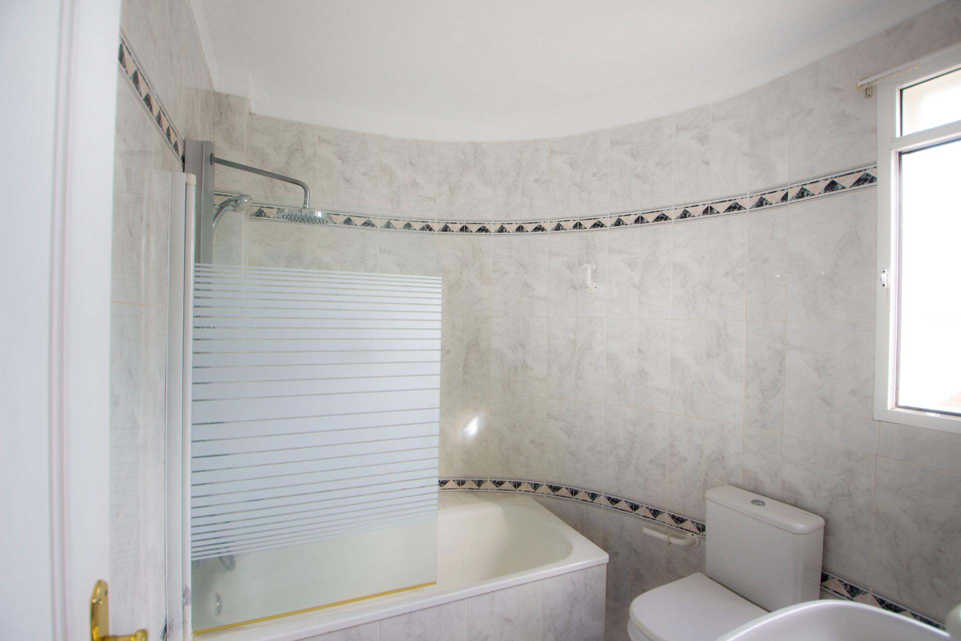 Exclusiva casa unifamiliar en entorno sereno y privilegiado - 39