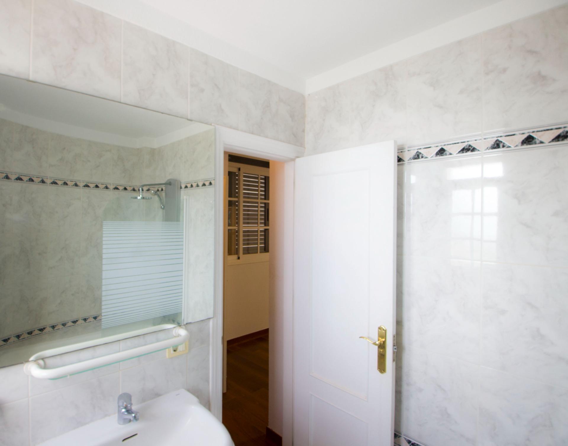 Exclusiva casa unifamiliar en entorno sereno y privilegiado - 41