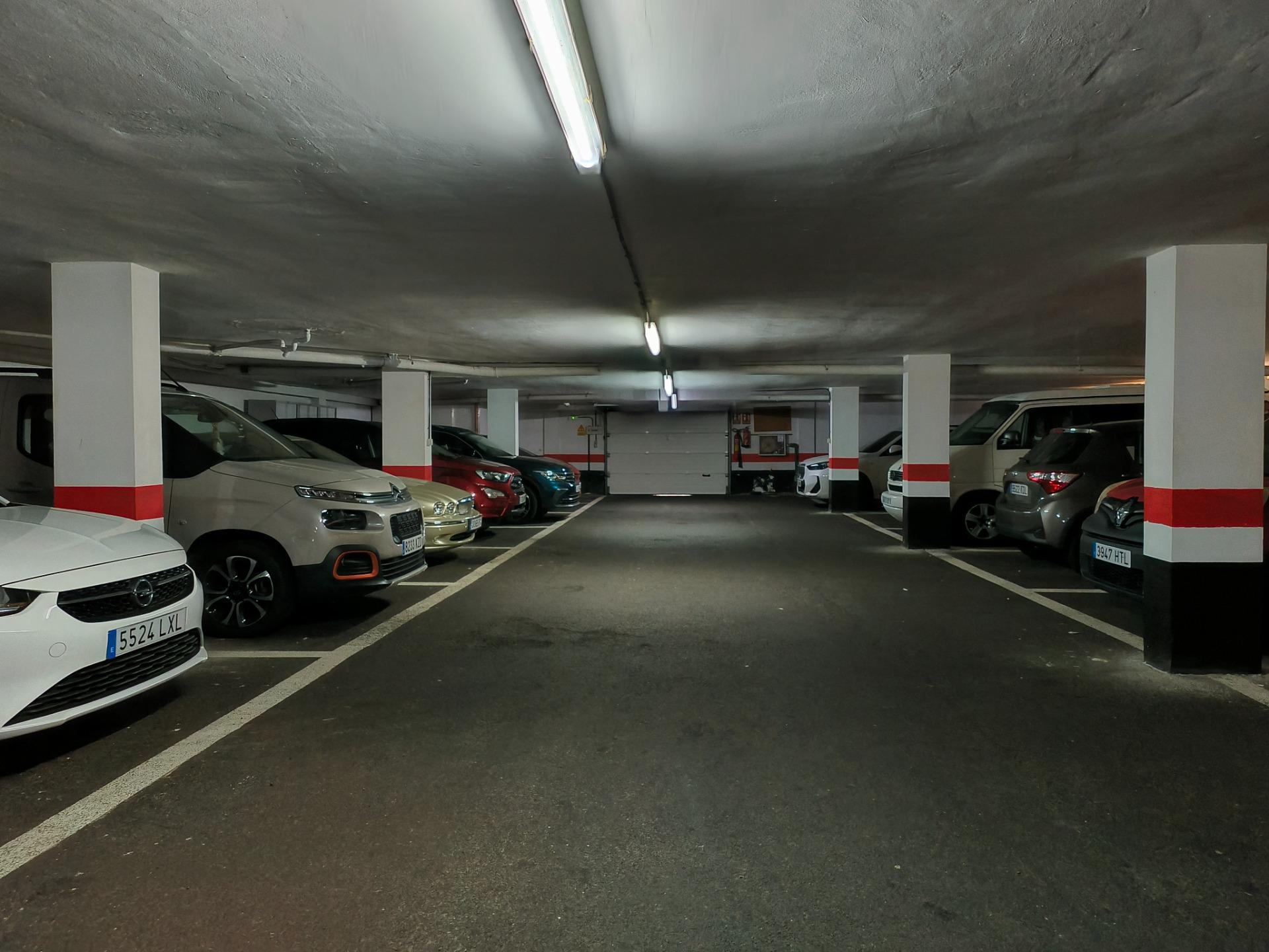 Exclusiva casa unifamiliar en entorno sereno y privilegiado - 50