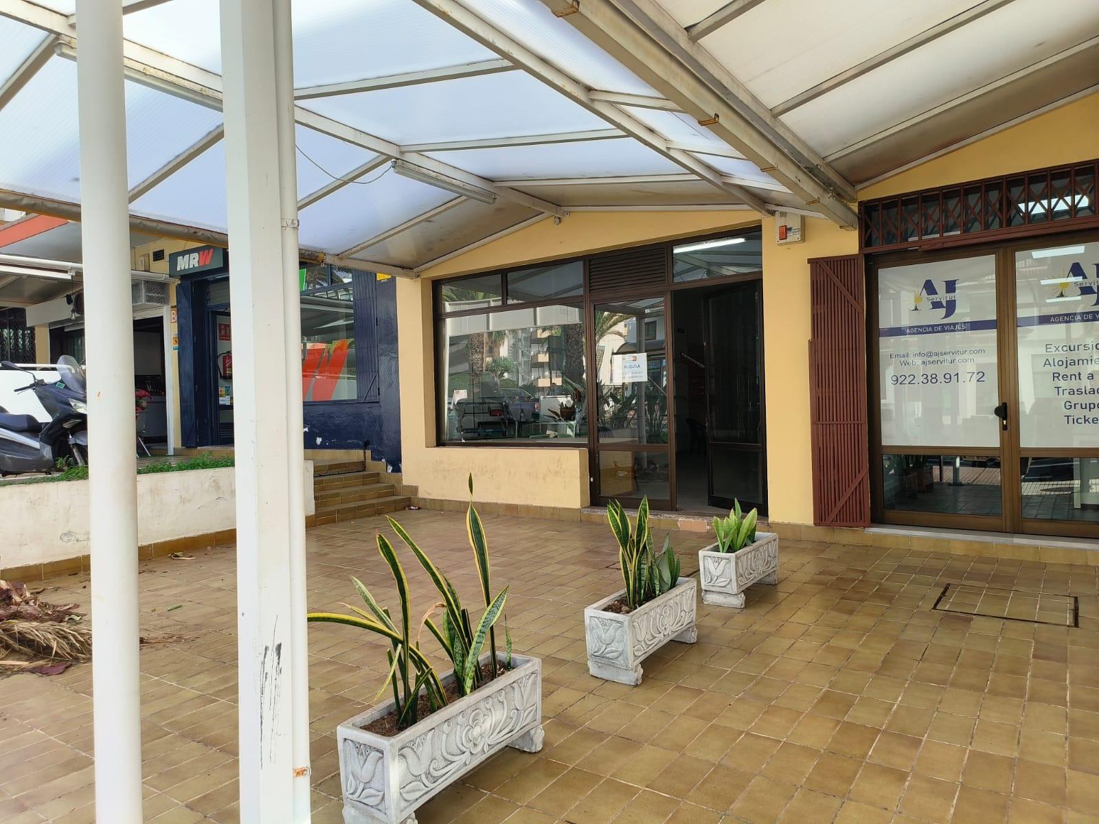 ¡OPORTUNIDAD ÚNICA! Local Comercial en Primera Línea del Puerto de la Cruz - 12