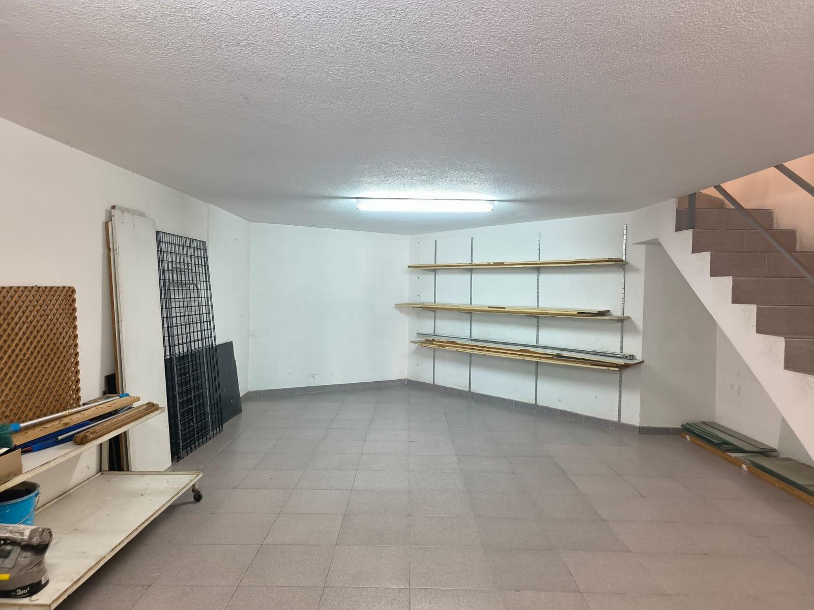 ¡OPORTUNIDAD ÚNICA! Local Comercial en Primera Línea del Puerto de la Cruz - 8