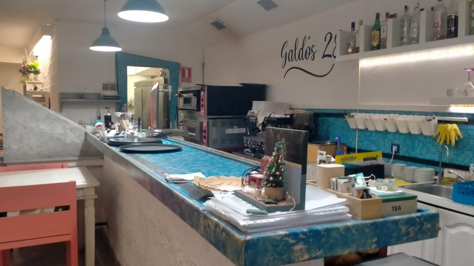 🍕 Oportunidad única: Traspaso de pizzería italiana con clientela fiel en pleno centro de Santa Cruz - 2