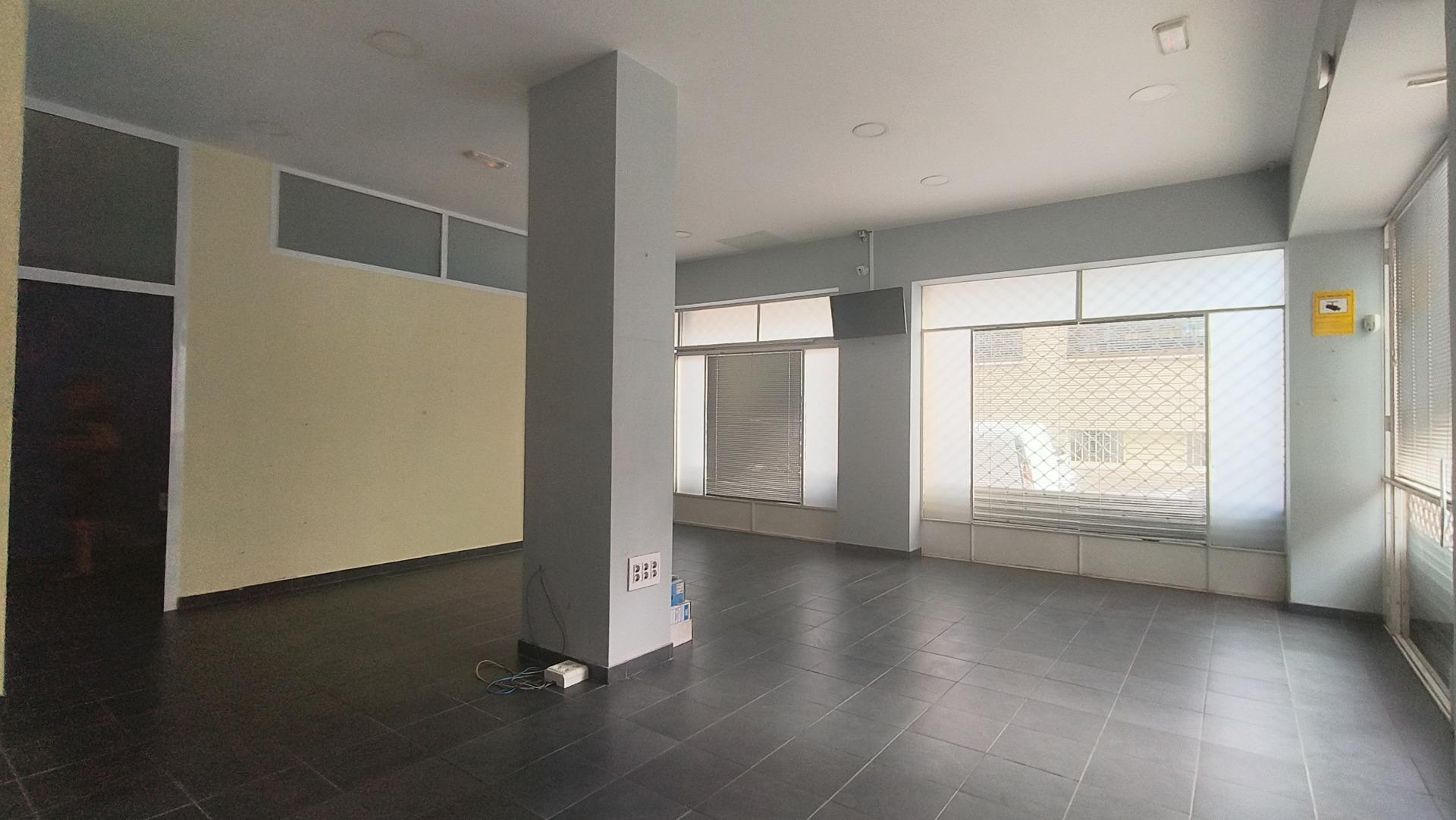 Local comercial en Méndez Núñez - 2