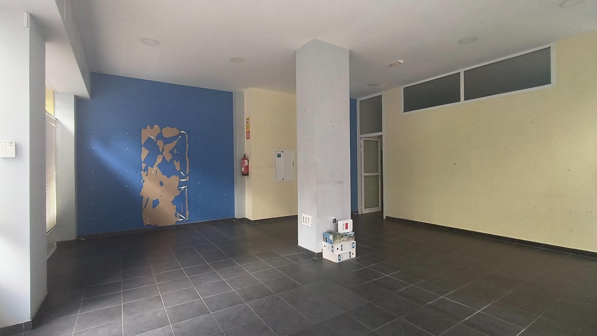 Local comercial en Méndez Núñez - 3