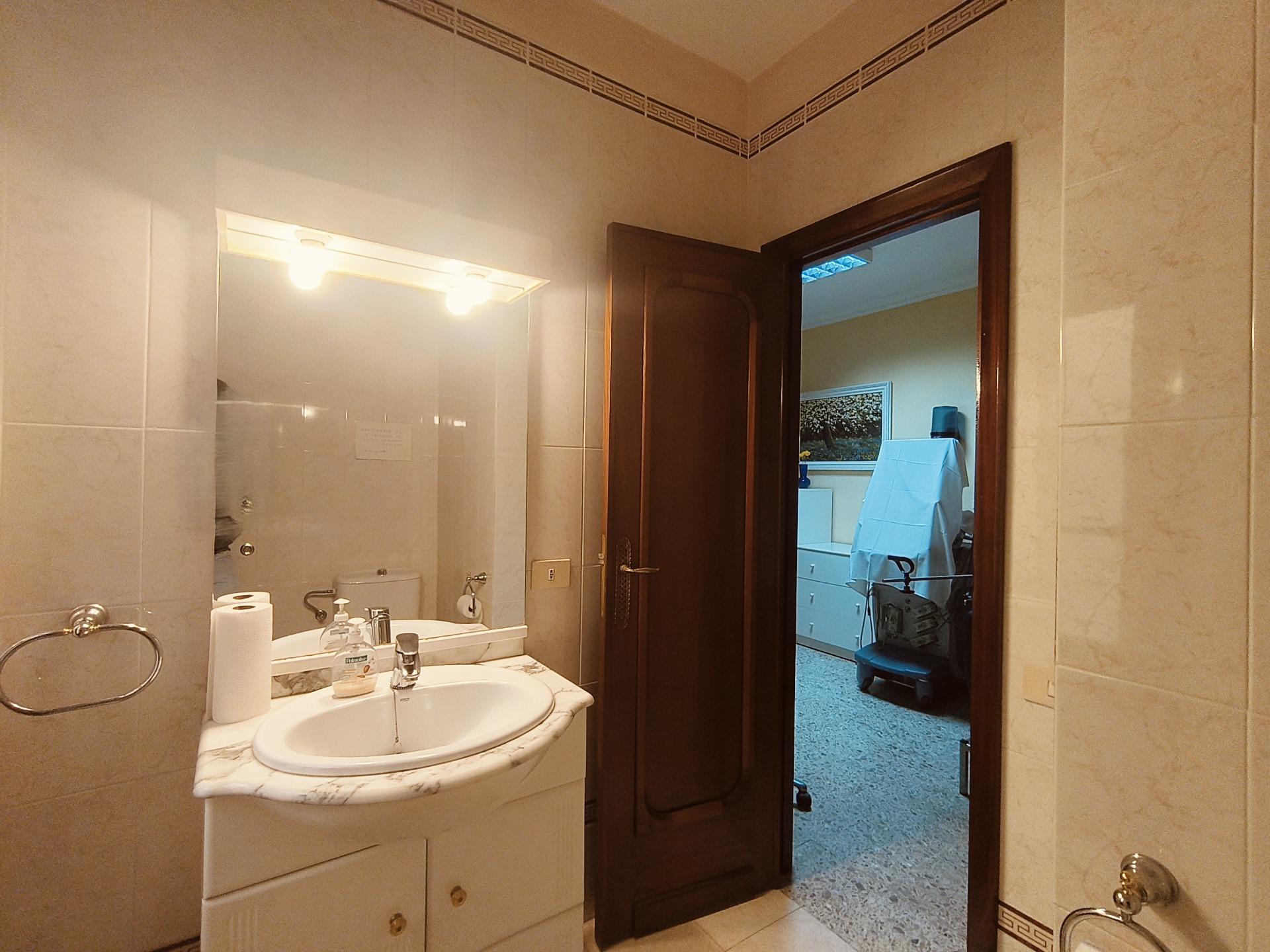 Elegante y luminosa vivienda con garaje - 18