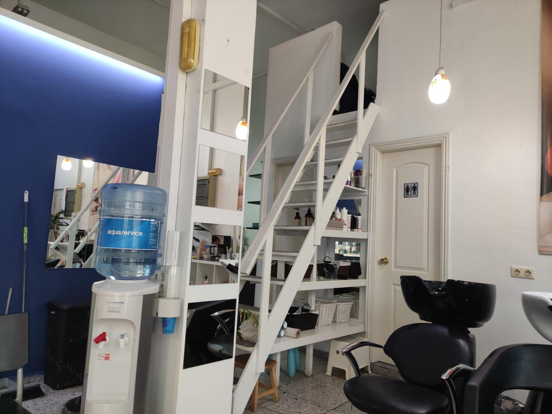 💇‍♀️✨ ¡Oportunidad única de traspaso! Peluquería en funcionamiento ✨💇‍♂️ - 17