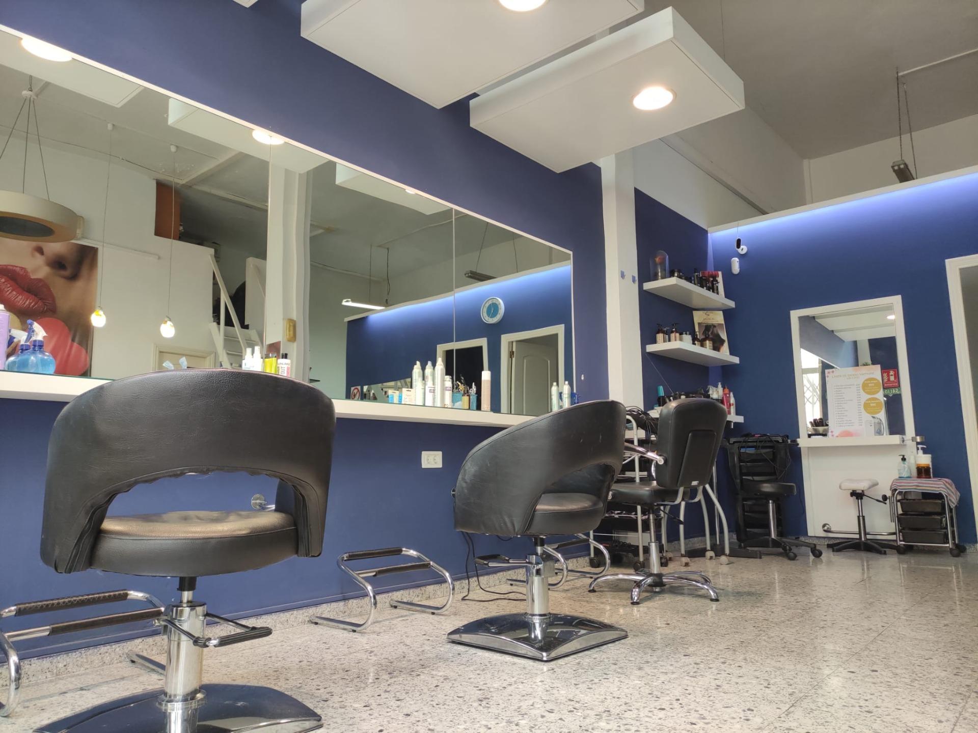 💇‍♀️✨ ¡Oportunidad única de traspaso! Peluquería en funcionamiento ✨💇‍♂️ - 4