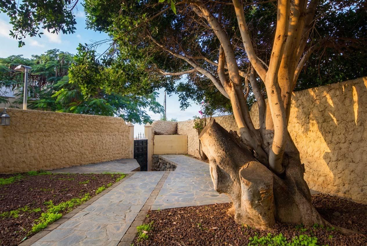 Exclusiva casa unifamiliar en entorno sereno y privilegiado - 9