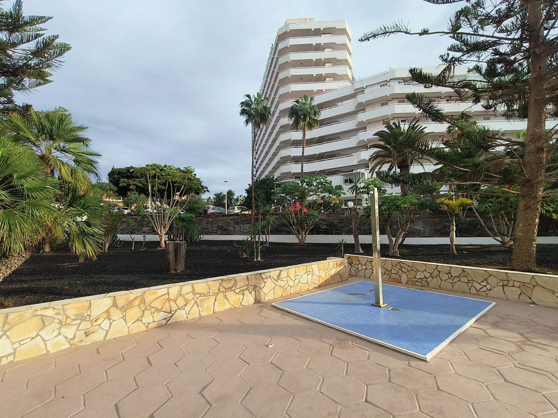 Oportunidad de inversión con terraza y piscina comunitaria en excelente zona. - 17