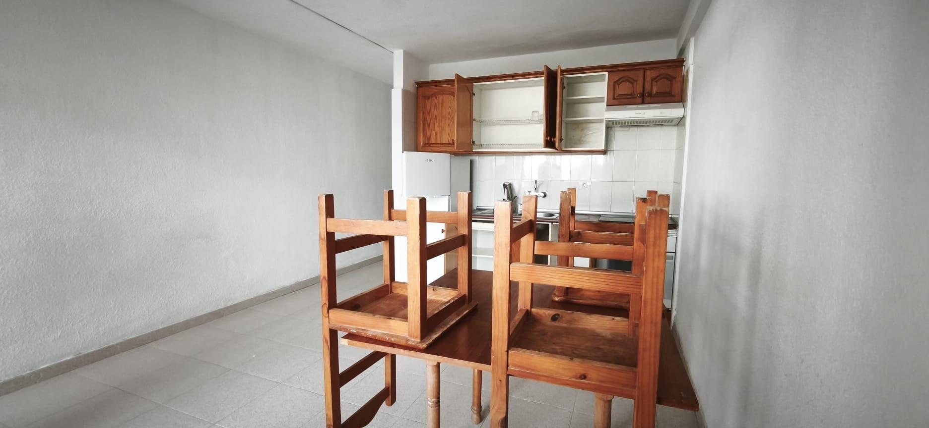 Oportunidad de inversión con terraza y piscina comunitaria en excelente zona. - 4