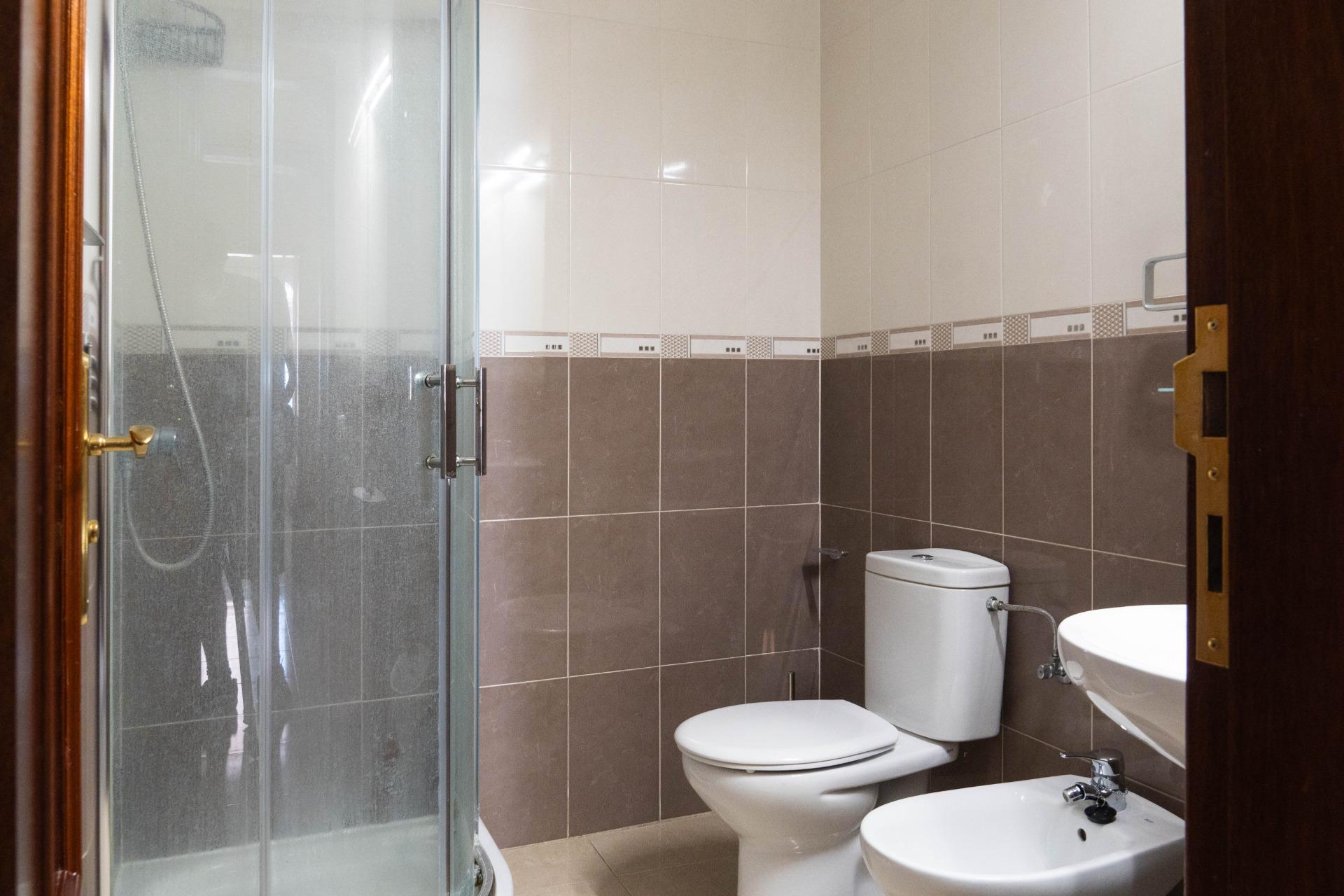 Vivienda luminosa con garaje en excelente ubicación - 12