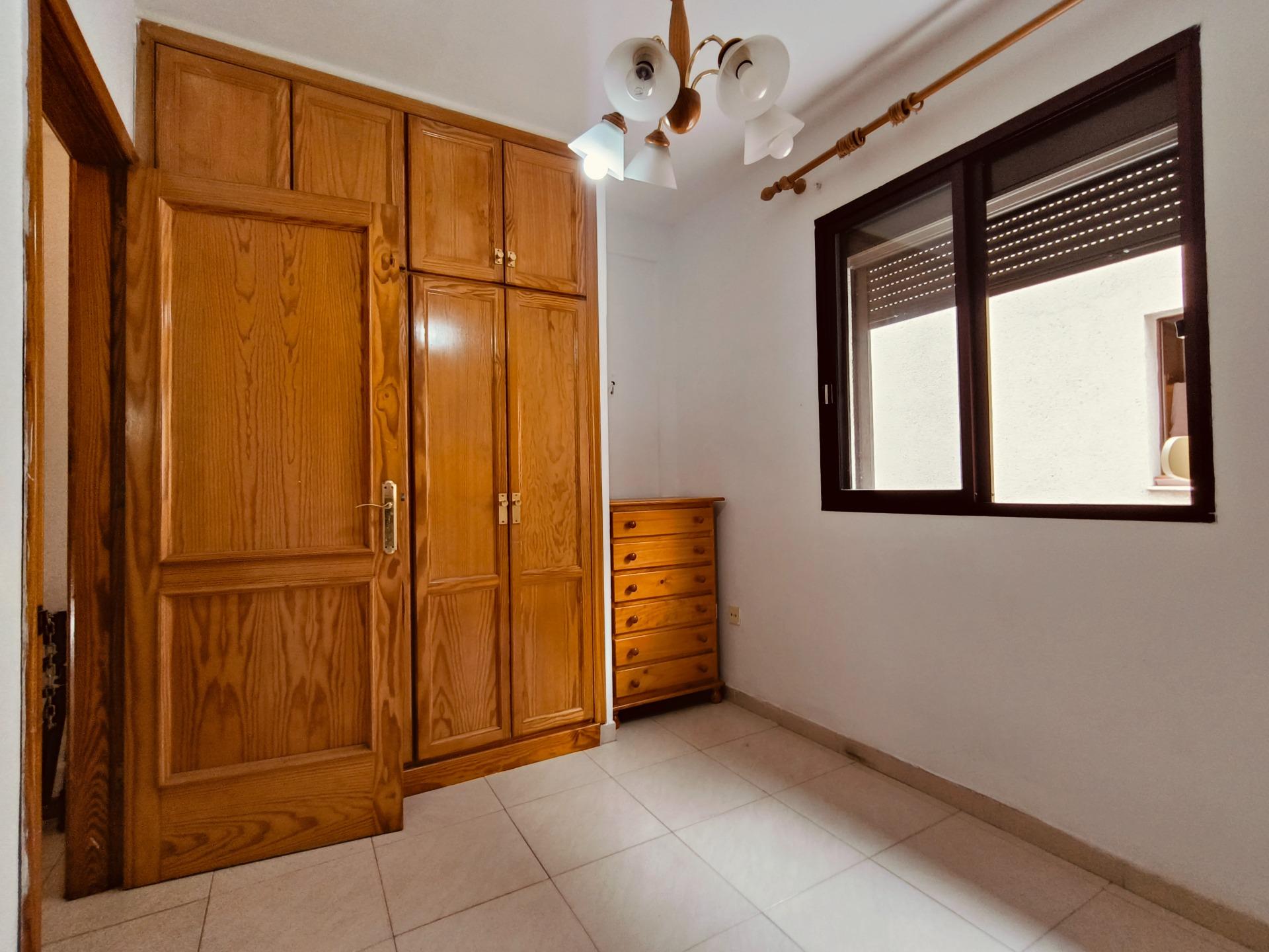 Adosado luminoso con terraza y todas las comodidades - 16