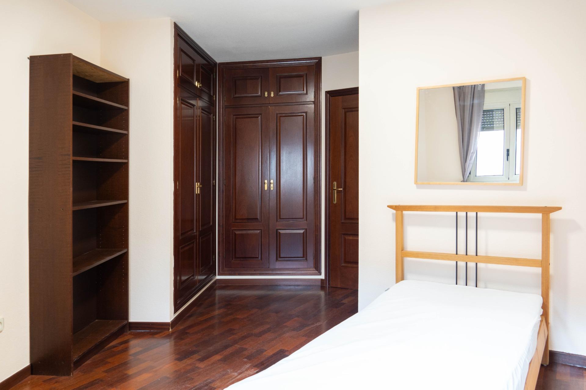 PRECIOSA VIVIENDA EN SANTA CRUZ - 17