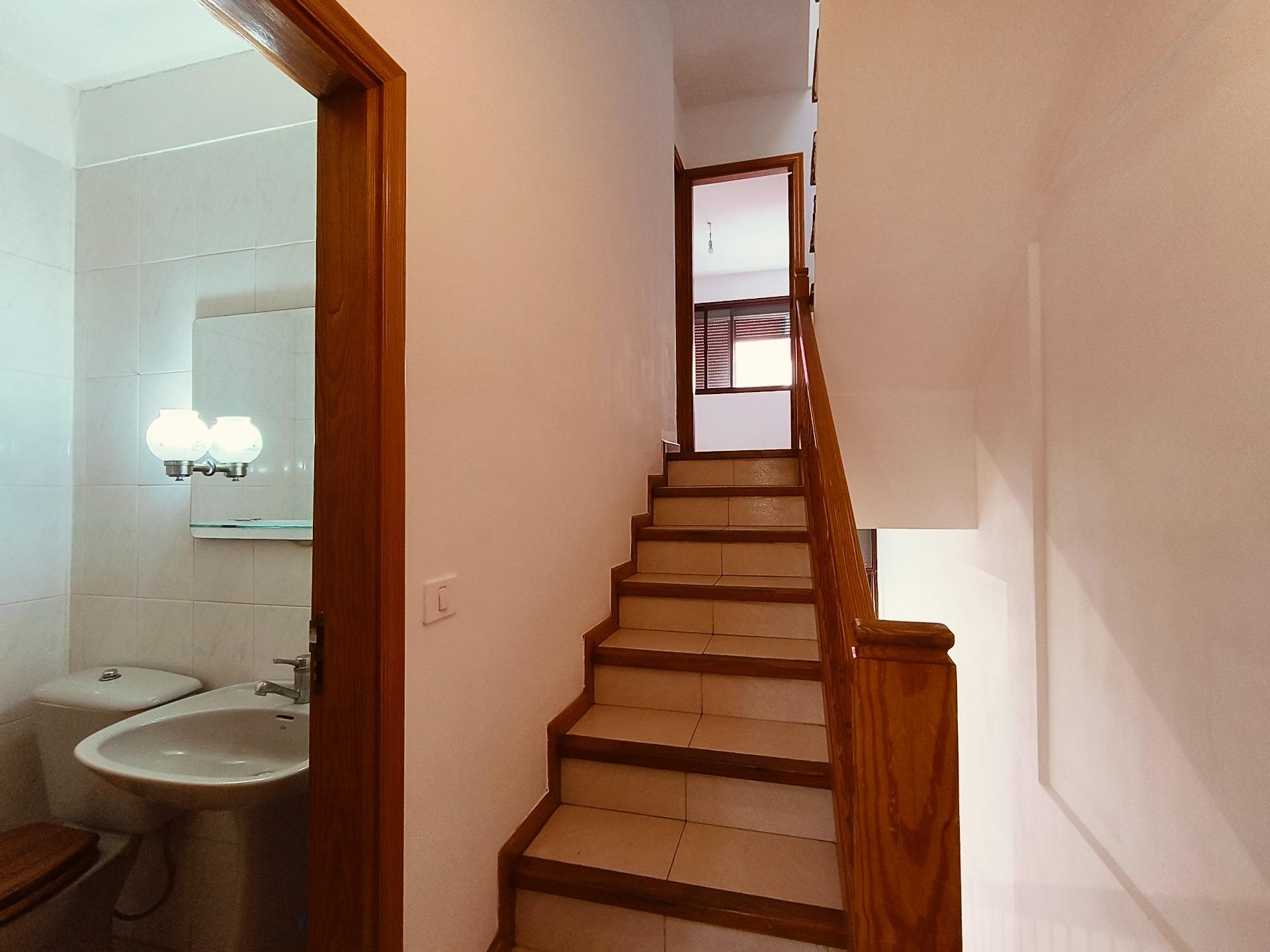 Adosado luminoso con terraza y todas las comodidades - 19