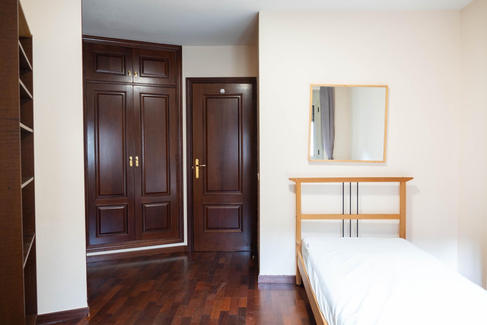 PRECIOSA VIVIENDA EN SANTA CRUZ - 19