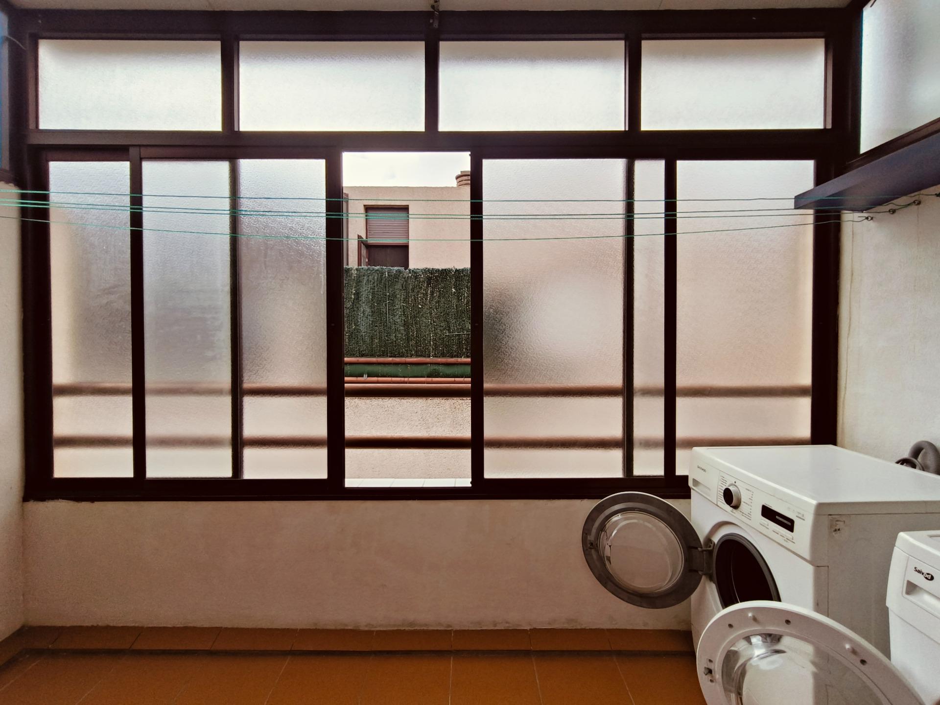 Adosado luminoso con terraza y todas las comodidades - 30