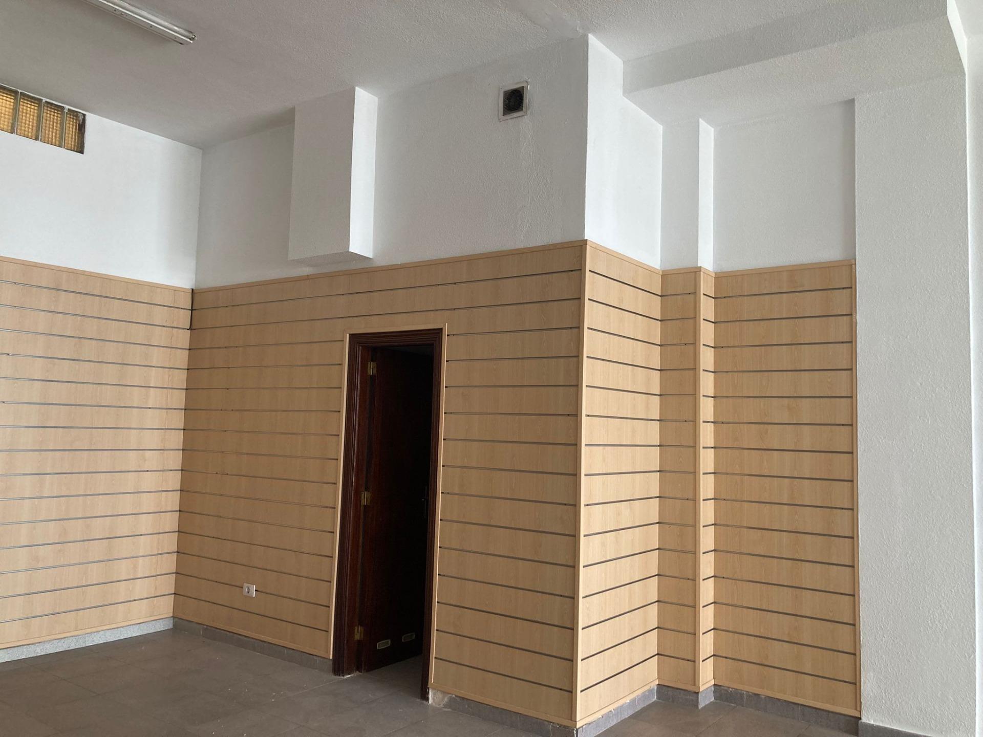 ¡OPORTUNIDAD ÚNICA! Local Comercial en Primera Línea del Puerto de la Cruz - 8