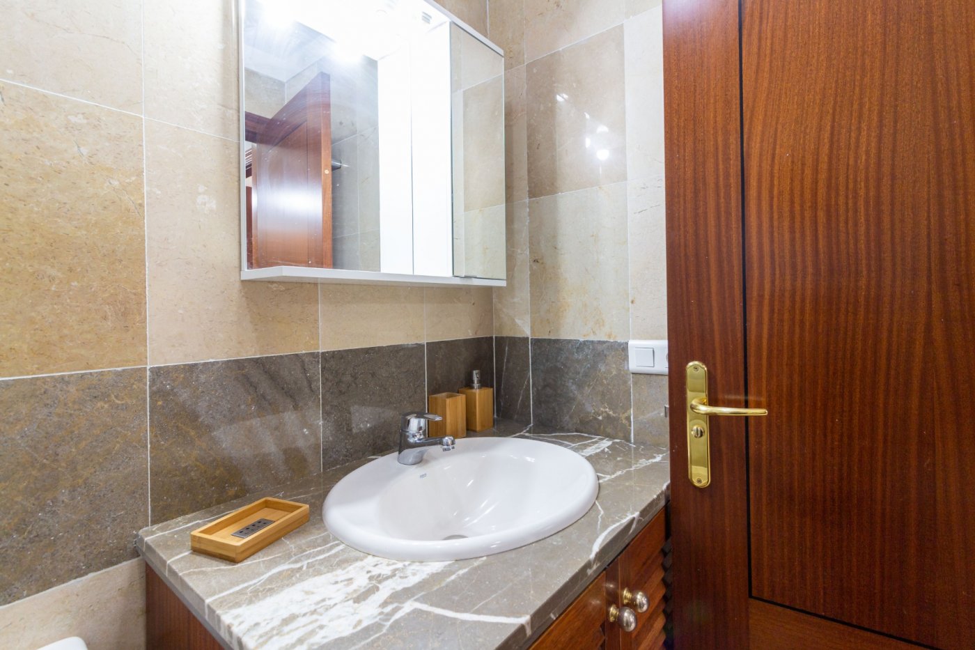 ¡PRECIOSO PISO DE UNA HABITACIÓN EN AV. TRES DE MAYO! - 16