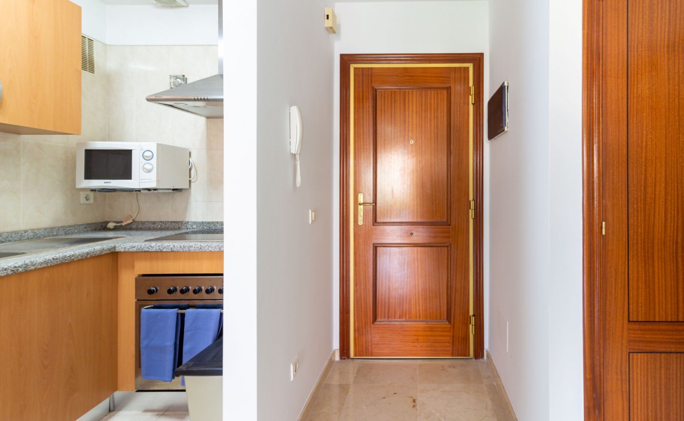 ¡PRECIOSO PISO DE UNA HABITACIÓN EN AV. TRES DE MAYO! - 9