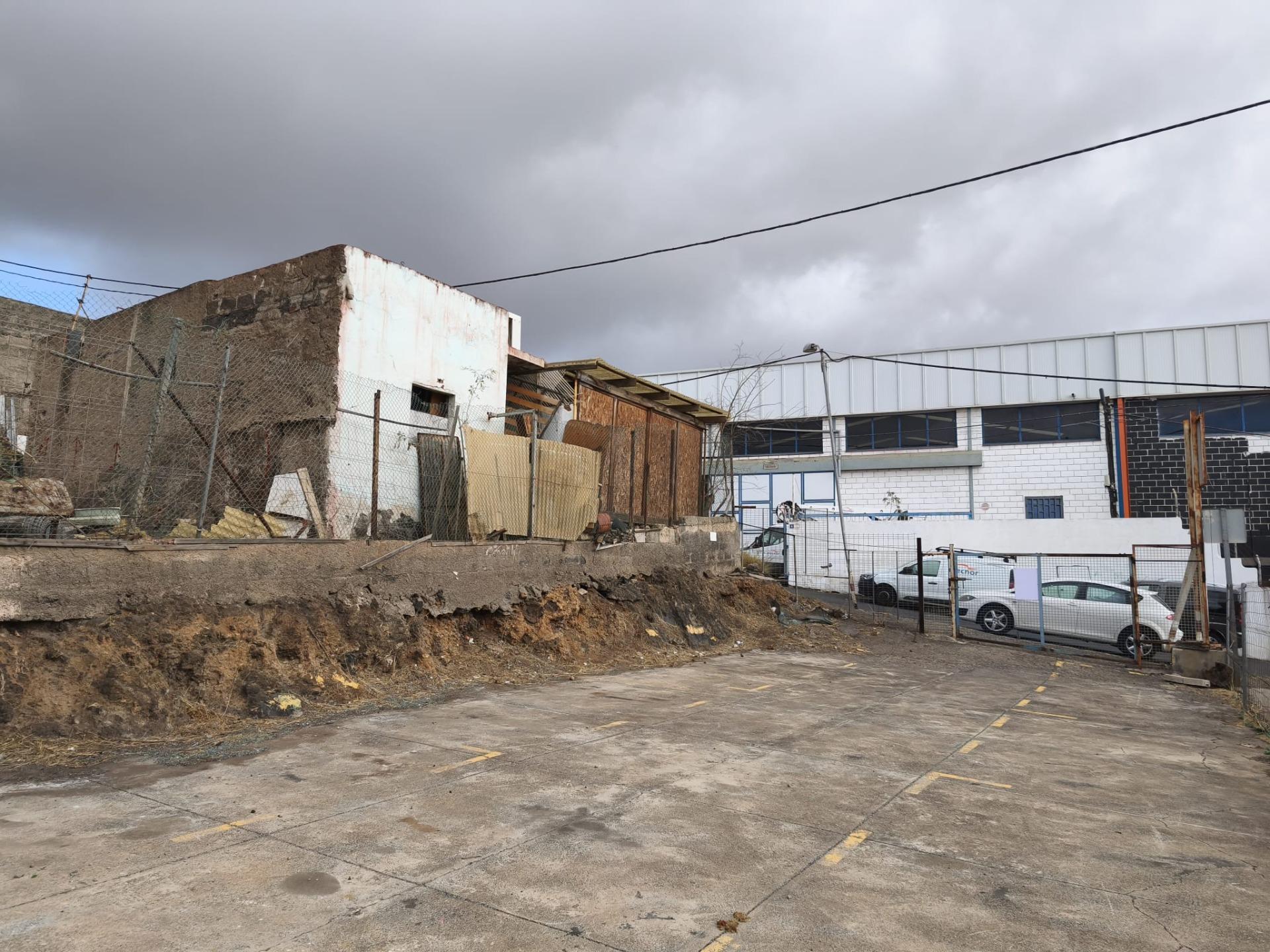 🏭 Nave Industrial de 404 m² — Excelente Ubicación - 1