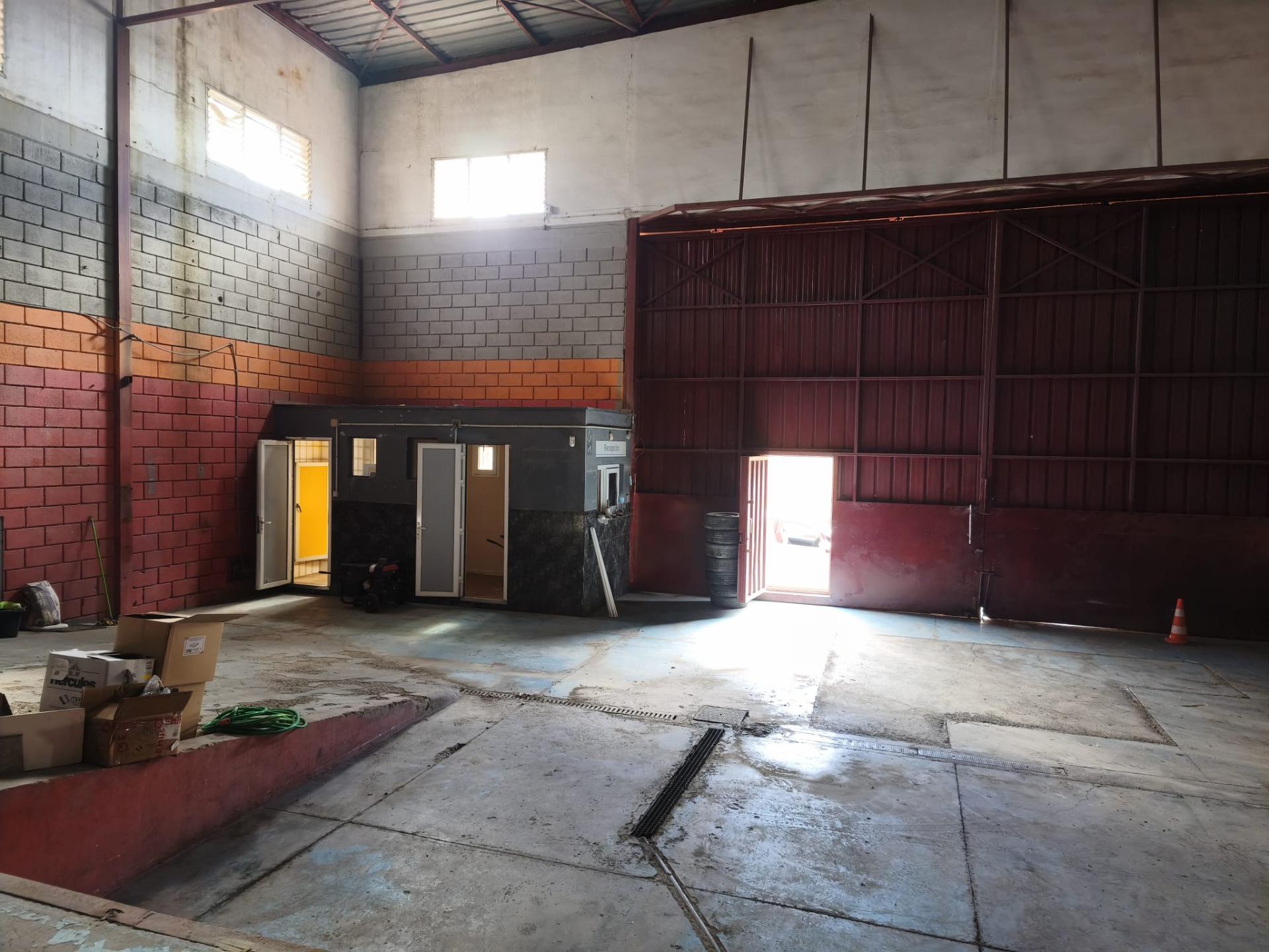 🏭 Nave Industrial de 404 m² — Excelente Ubicación - 10