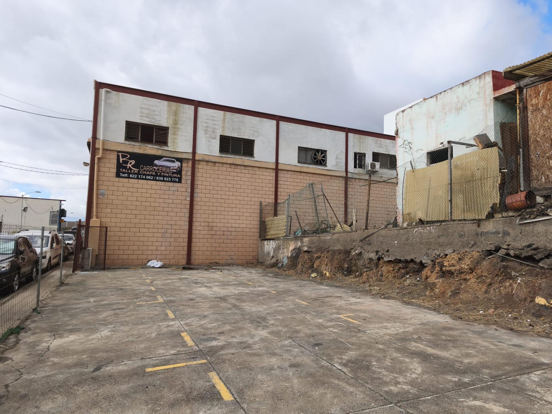 🏭 Nave Industrial de 404 m² — Excelente Ubicación - 2