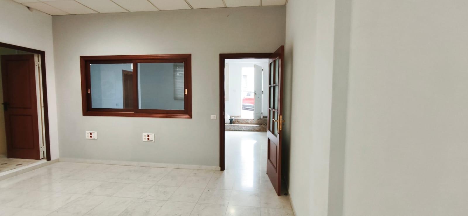 OFICINA A PIE DE CALLE - 2