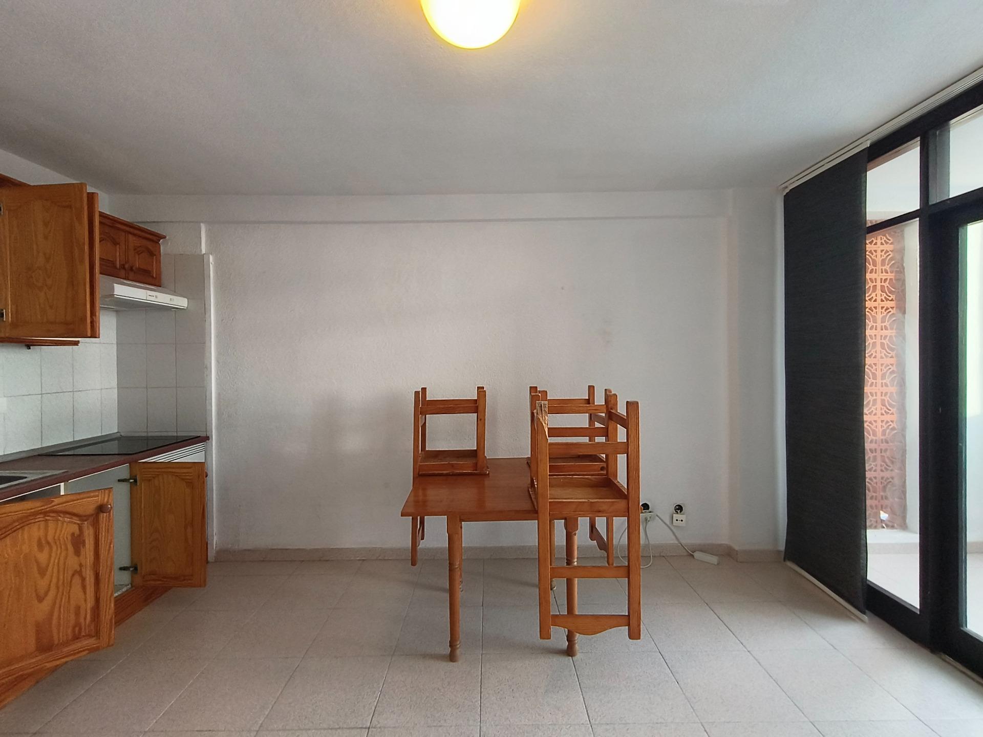 Oportunidad de inversión con terraza y piscina comunitaria en excelente zona. - 4