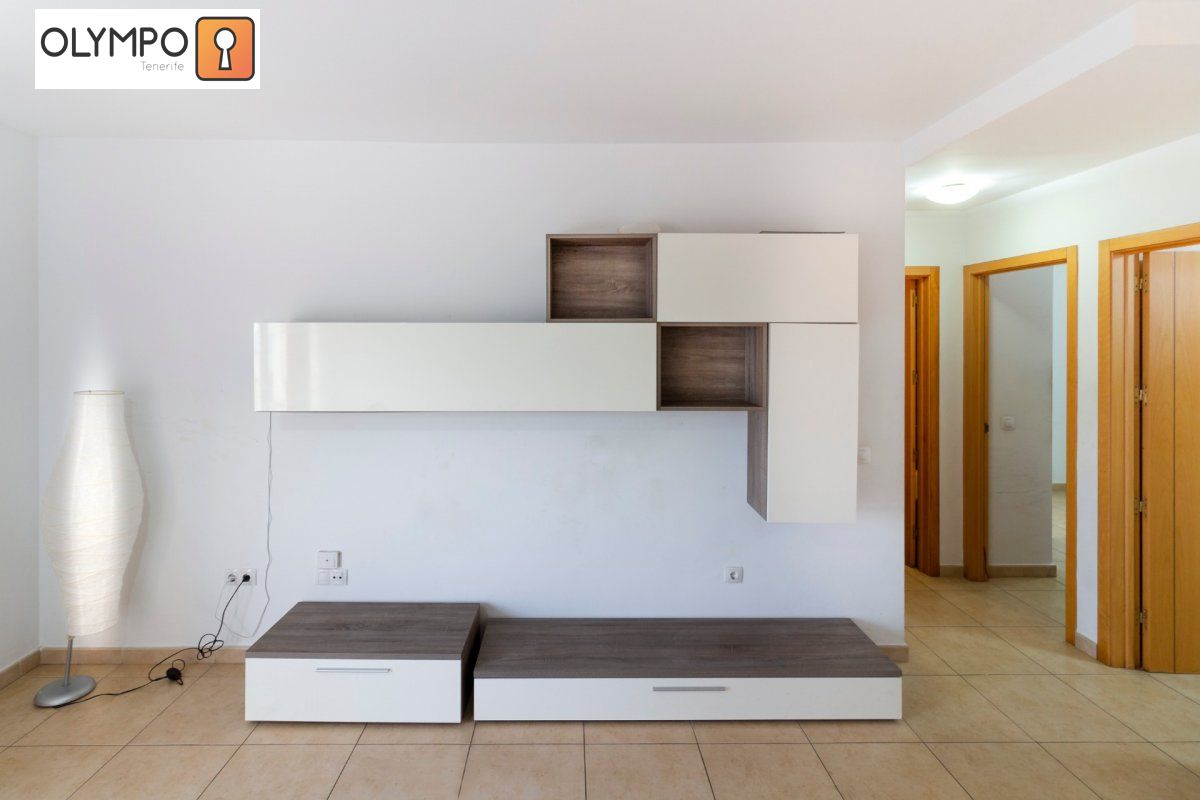 PISO 2 HABITACIONES  EN EL TABLERO, CON BUENA COMUNICACIÓN Y APARCAMIENTO - 2