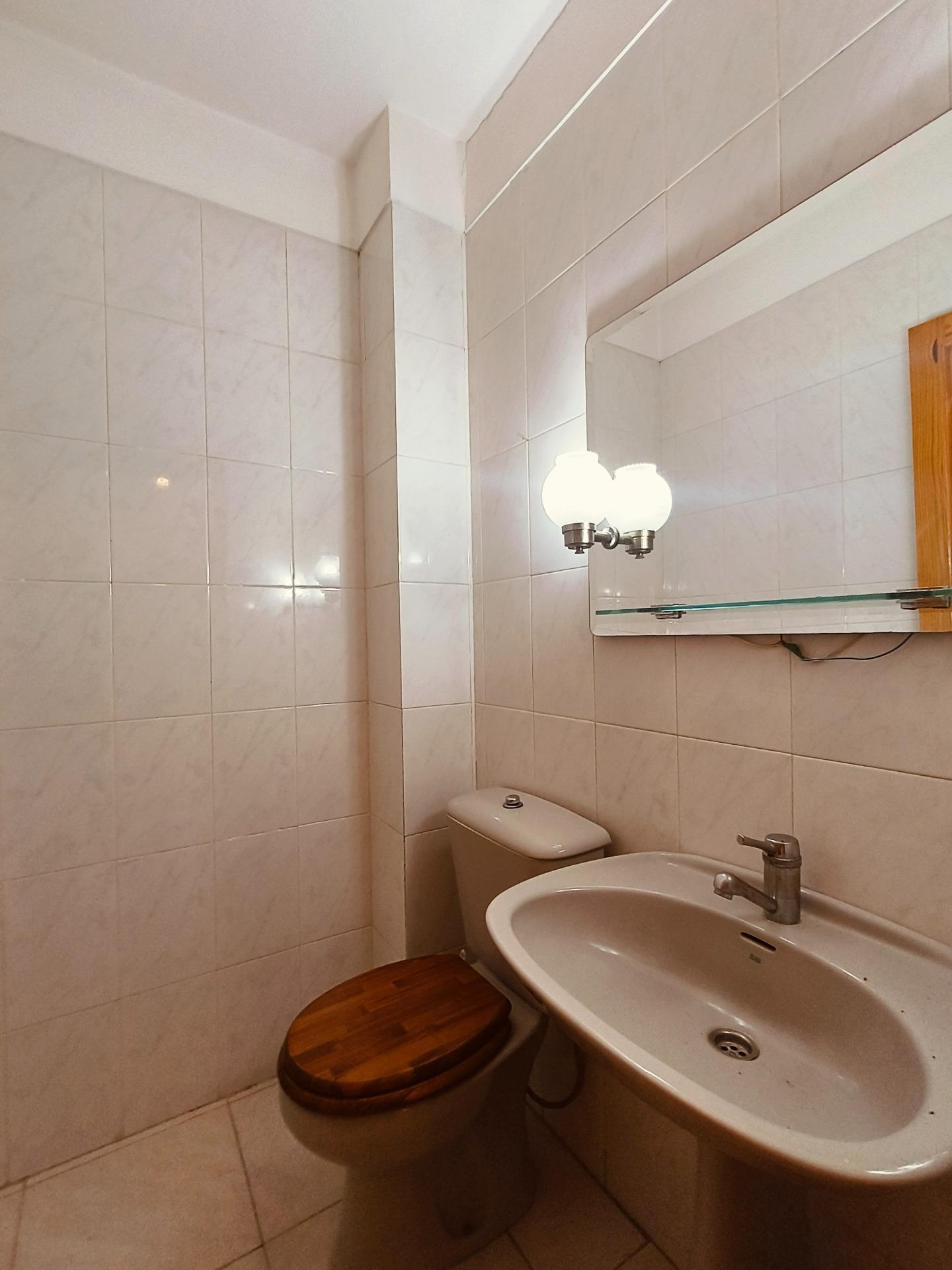 Adosado luminoso con terraza y todas las comodidades - 14