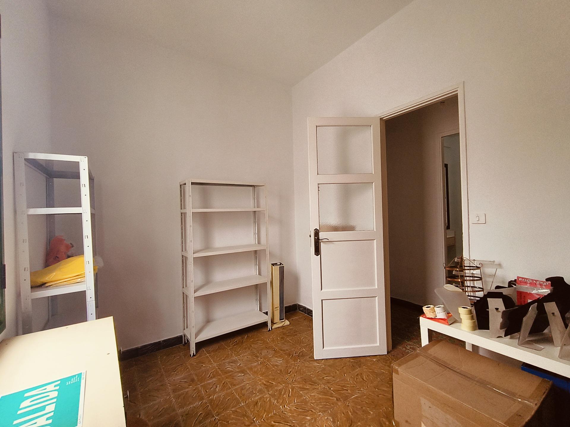 Amplia vivienda con local anexo y gran potencial en Tacoronte - 16