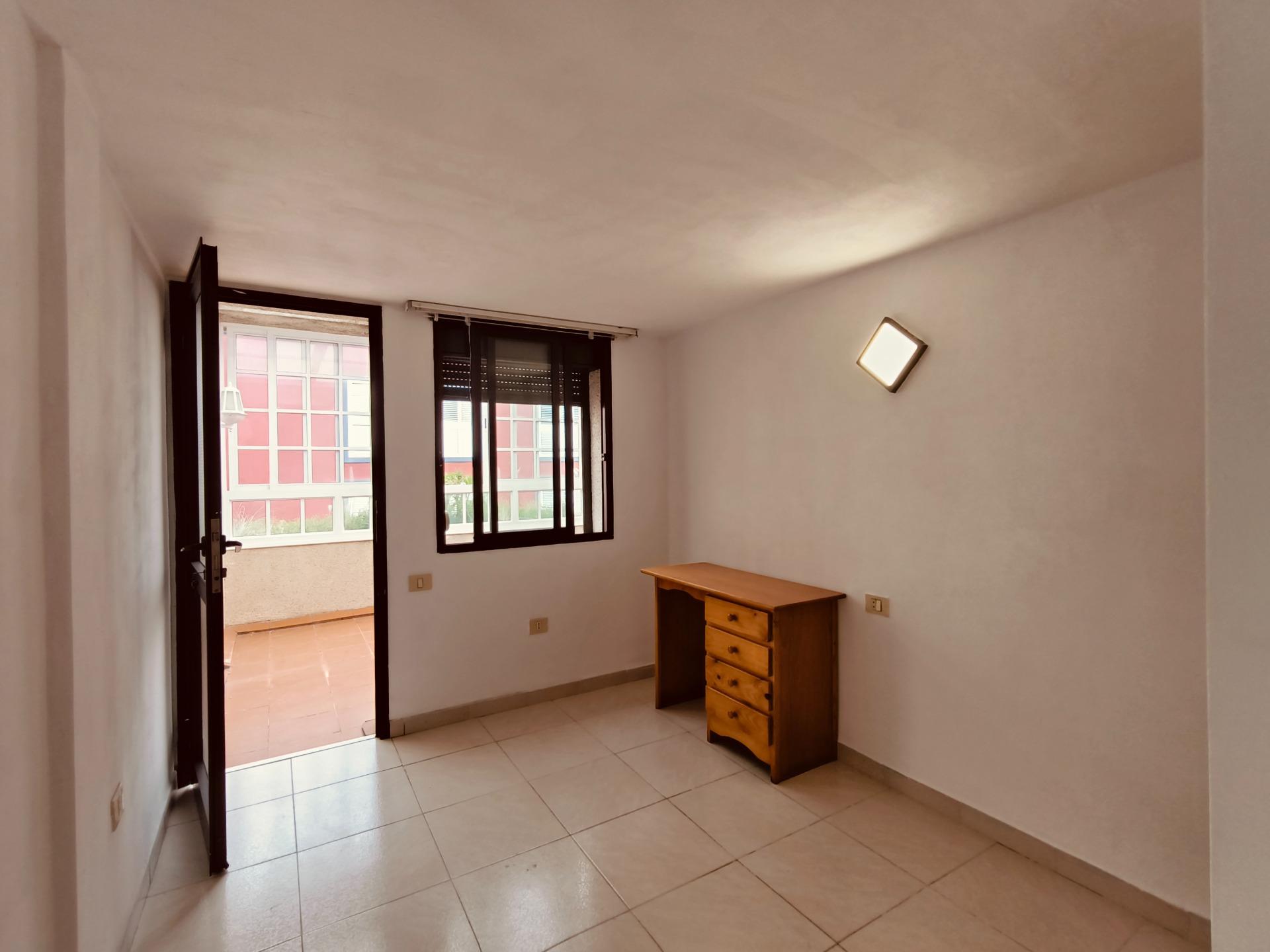 Adosado luminoso con terraza y todas las comodidades - 32