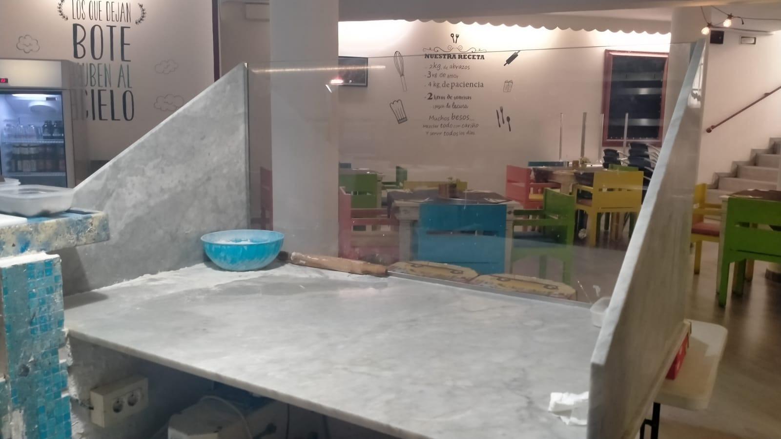 🍕 Oportunidad única: Traspaso de pizzería italiana con clientela fiel en pleno centro de Santa Cruz - 5