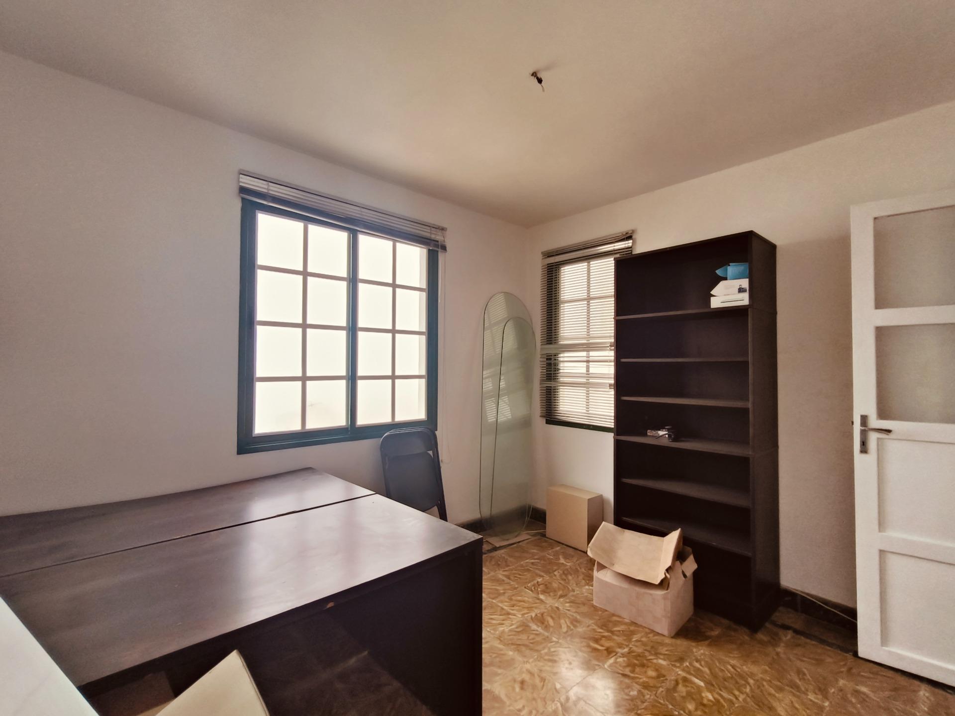 Amplia vivienda con local anexo y gran potencial en Tacoronte - 6
