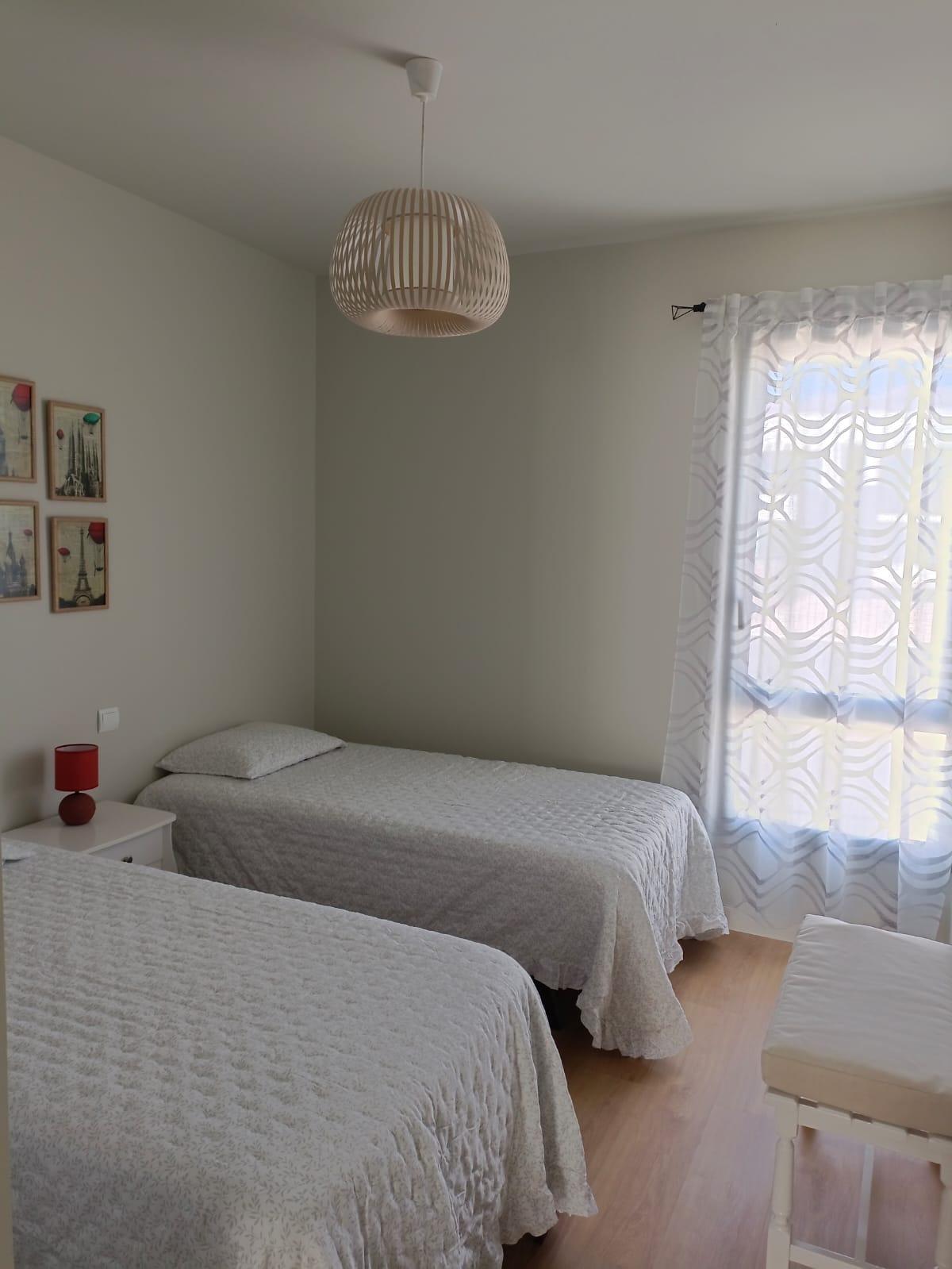 PRECIOSA VIVIENDA EN ABADES - 19