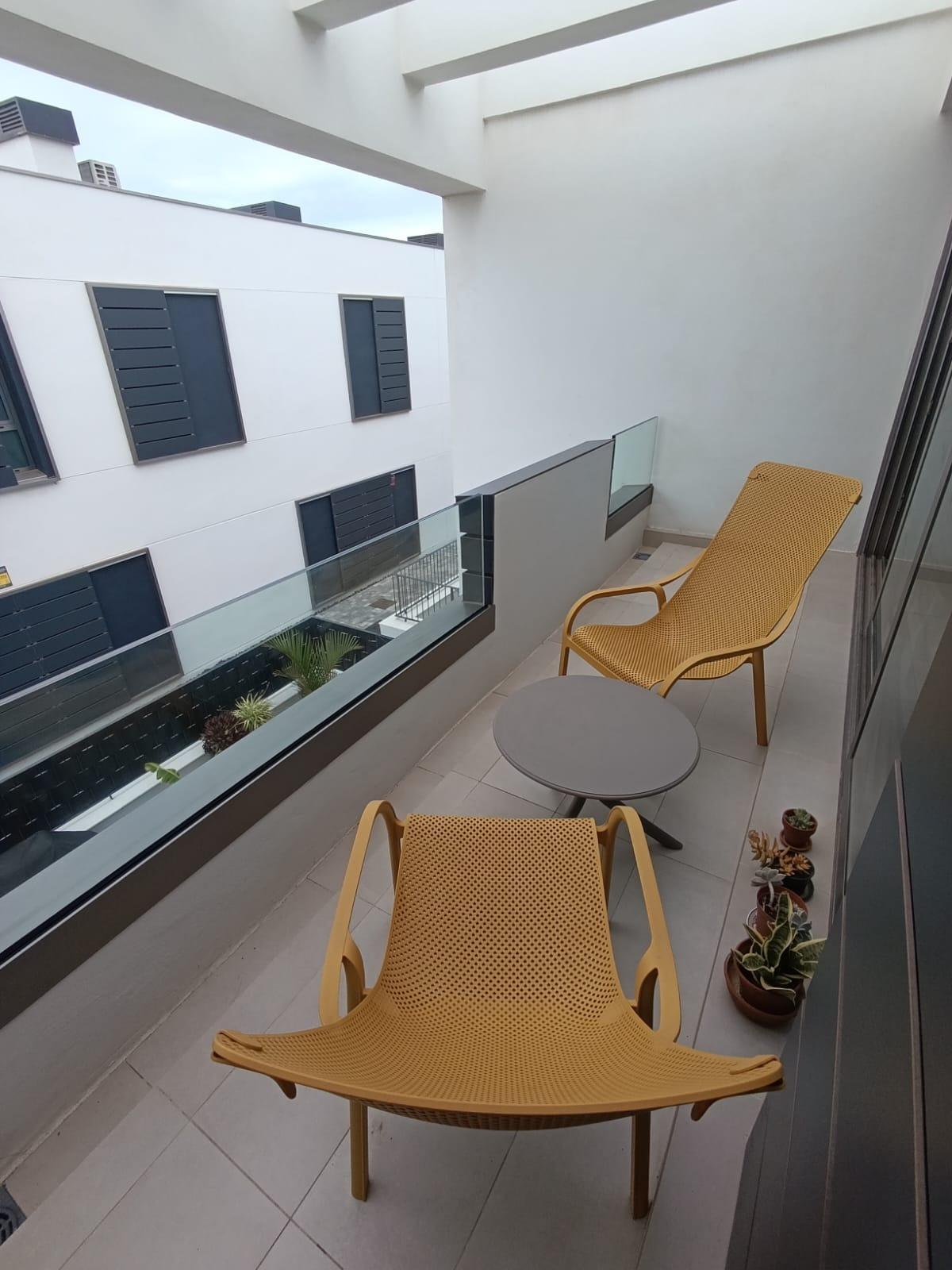 PRECIOSA VIVIENDA EN ABADES - 23