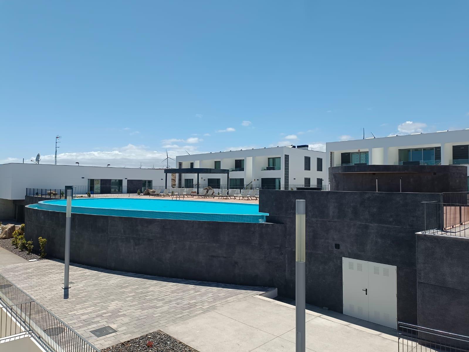 PRECIOSA VIVIENDA EN ABADES - 26