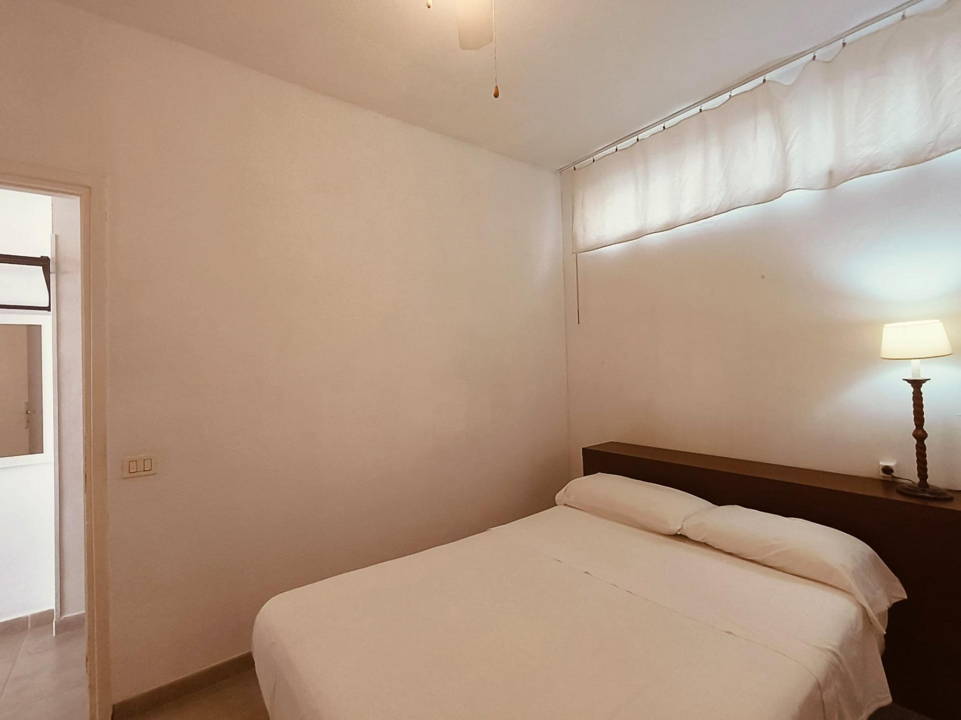 ¡ESTUPENDO PISO DE UNA HABITACIÓN CON VISTAS AL MAR! - 13
