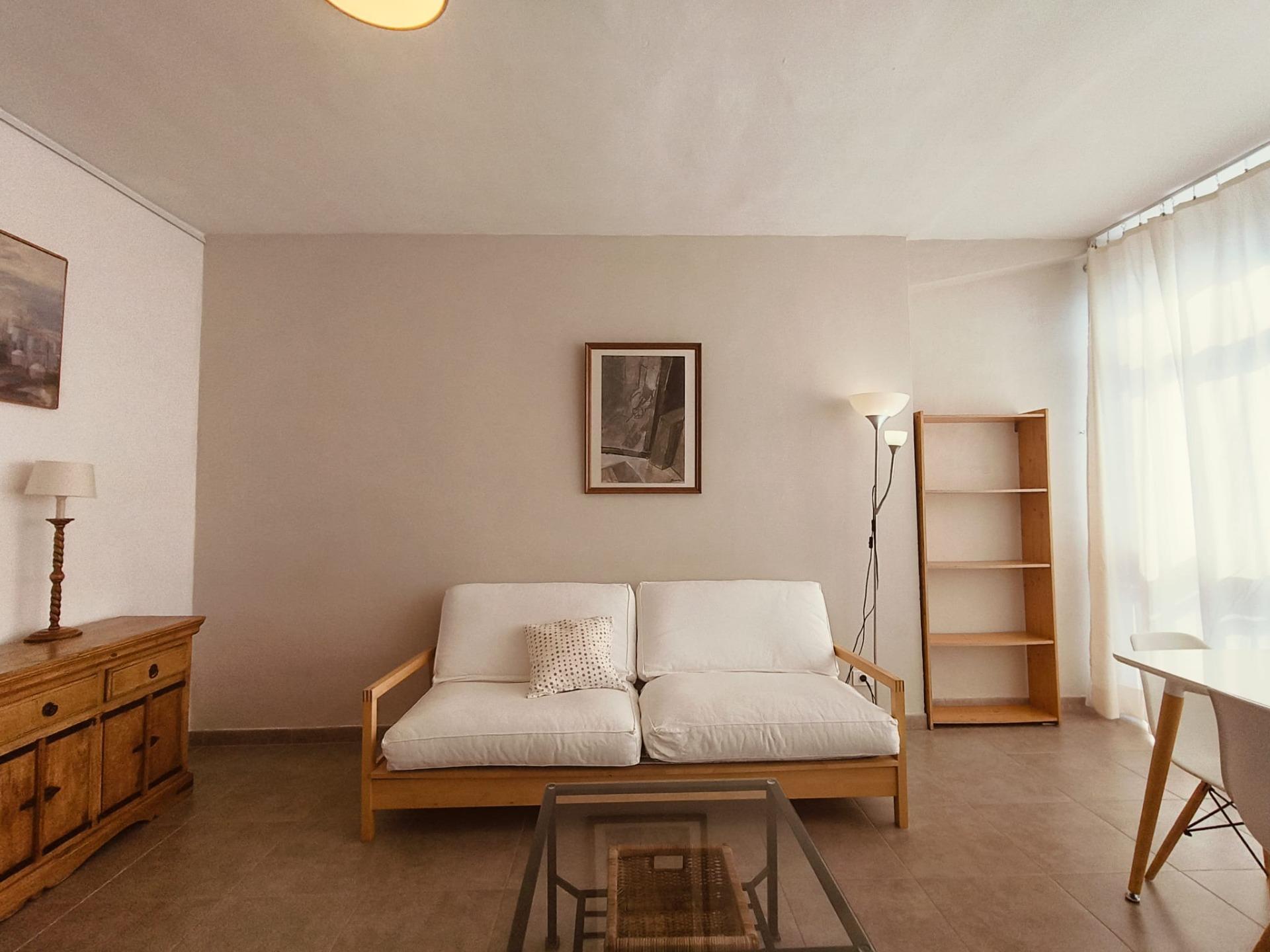 ¡ESTUPENDO PISO DE UNA HABITACIÓN CON VISTAS AL MAR! - 4