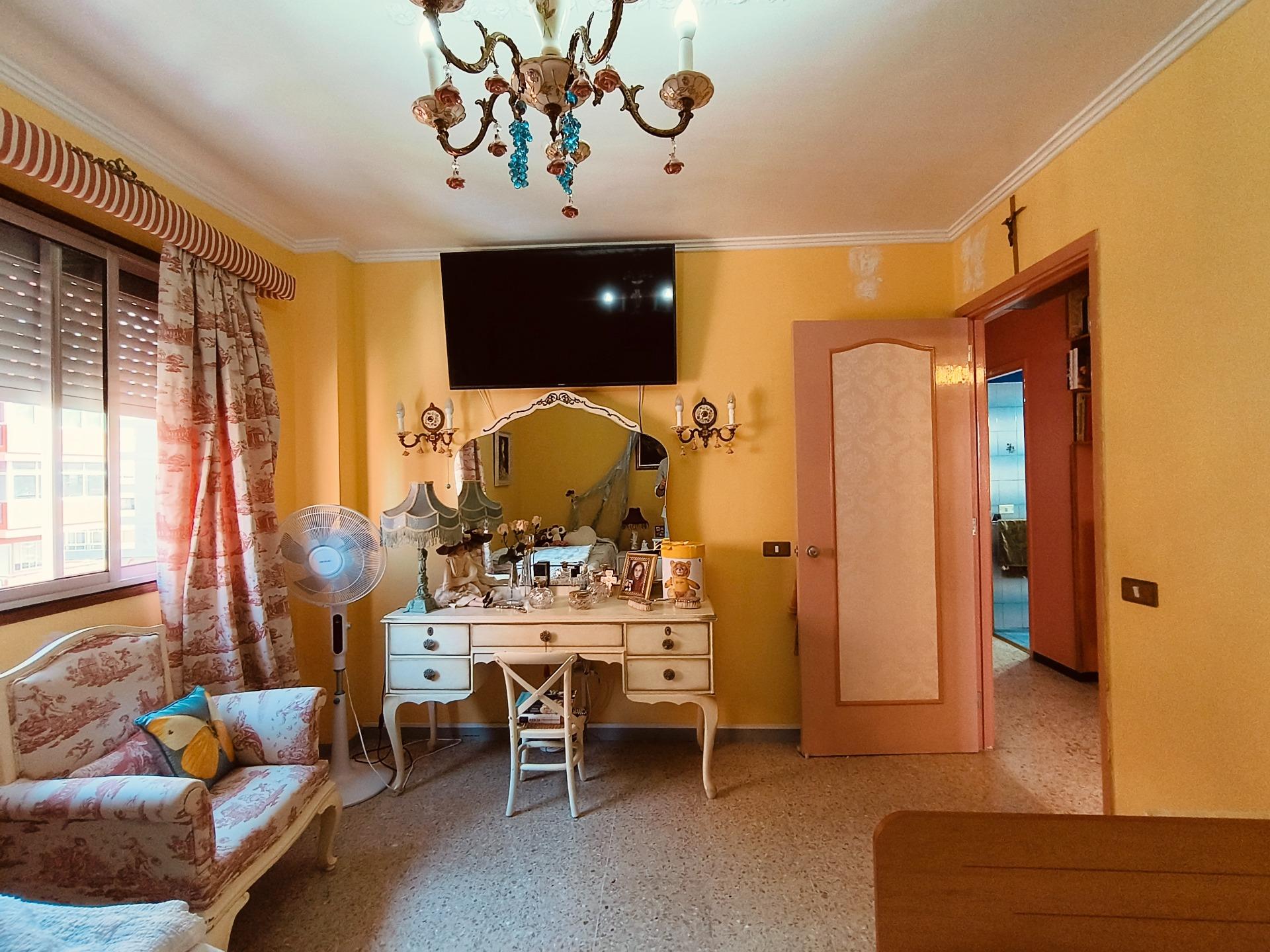 Vivienda para reformar en Avenida Venezuela - 18