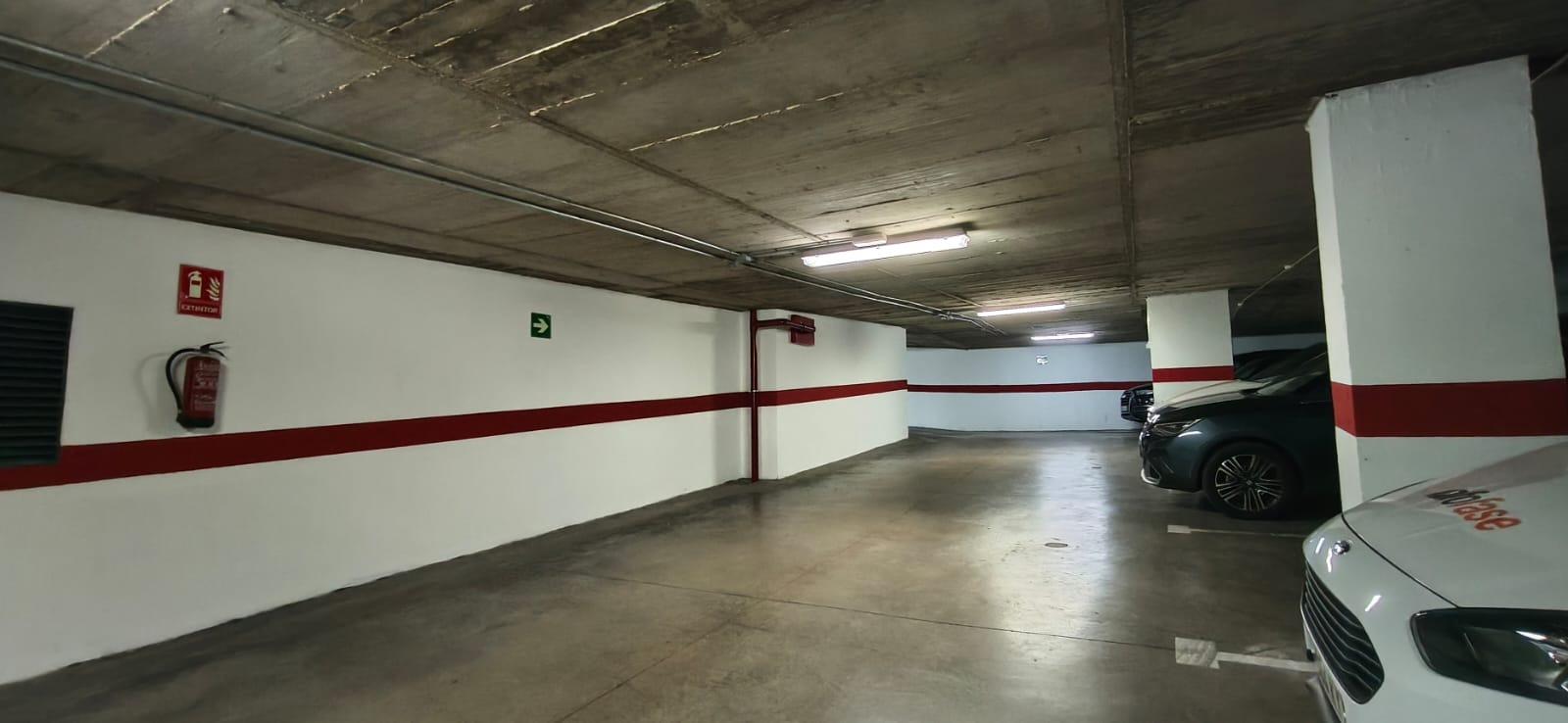 Plaza de garaje en venta en la Rambla de Santa Cruz - 2
