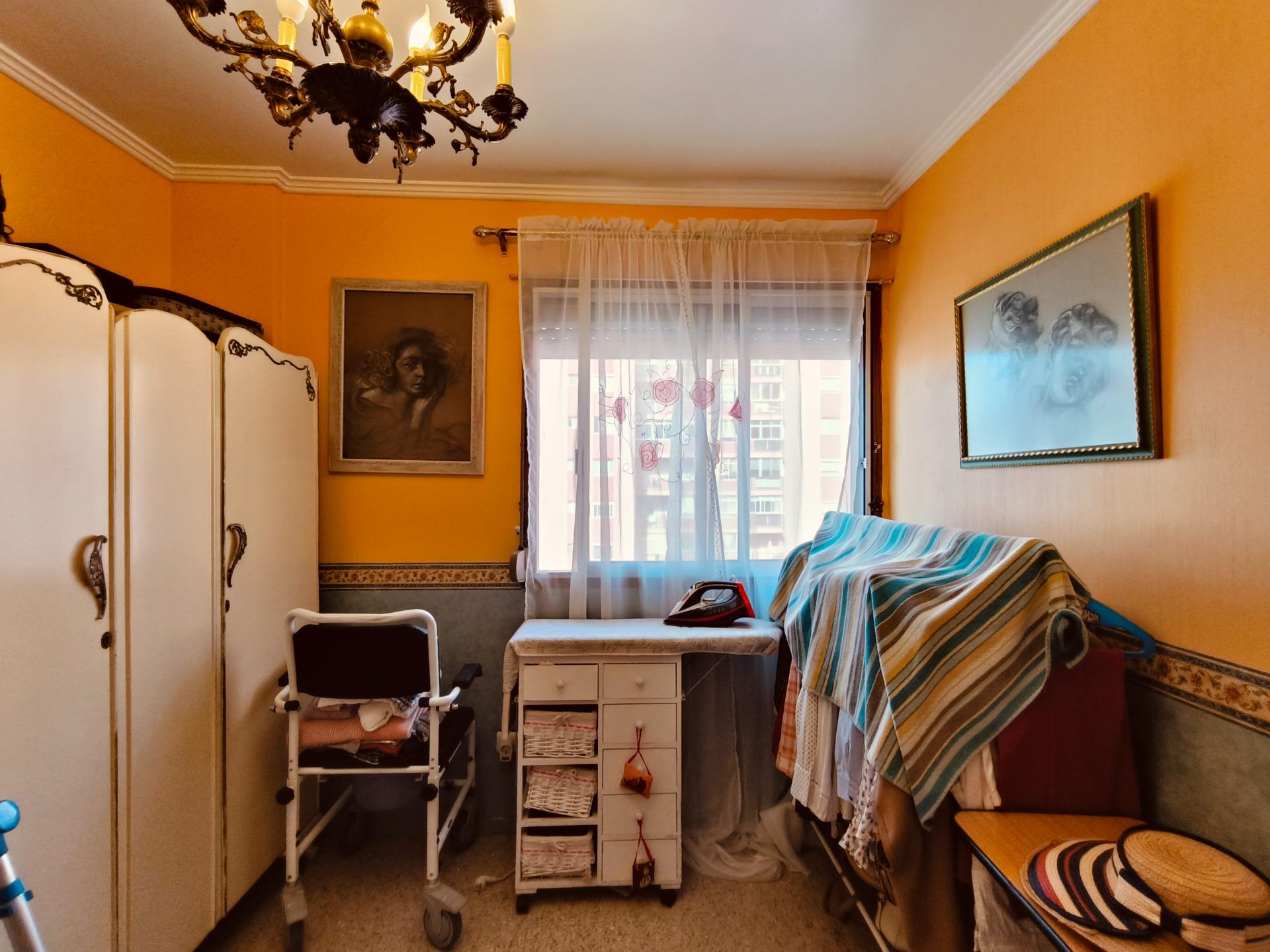 Vivienda para reformar en Avenida Venezuela - 30