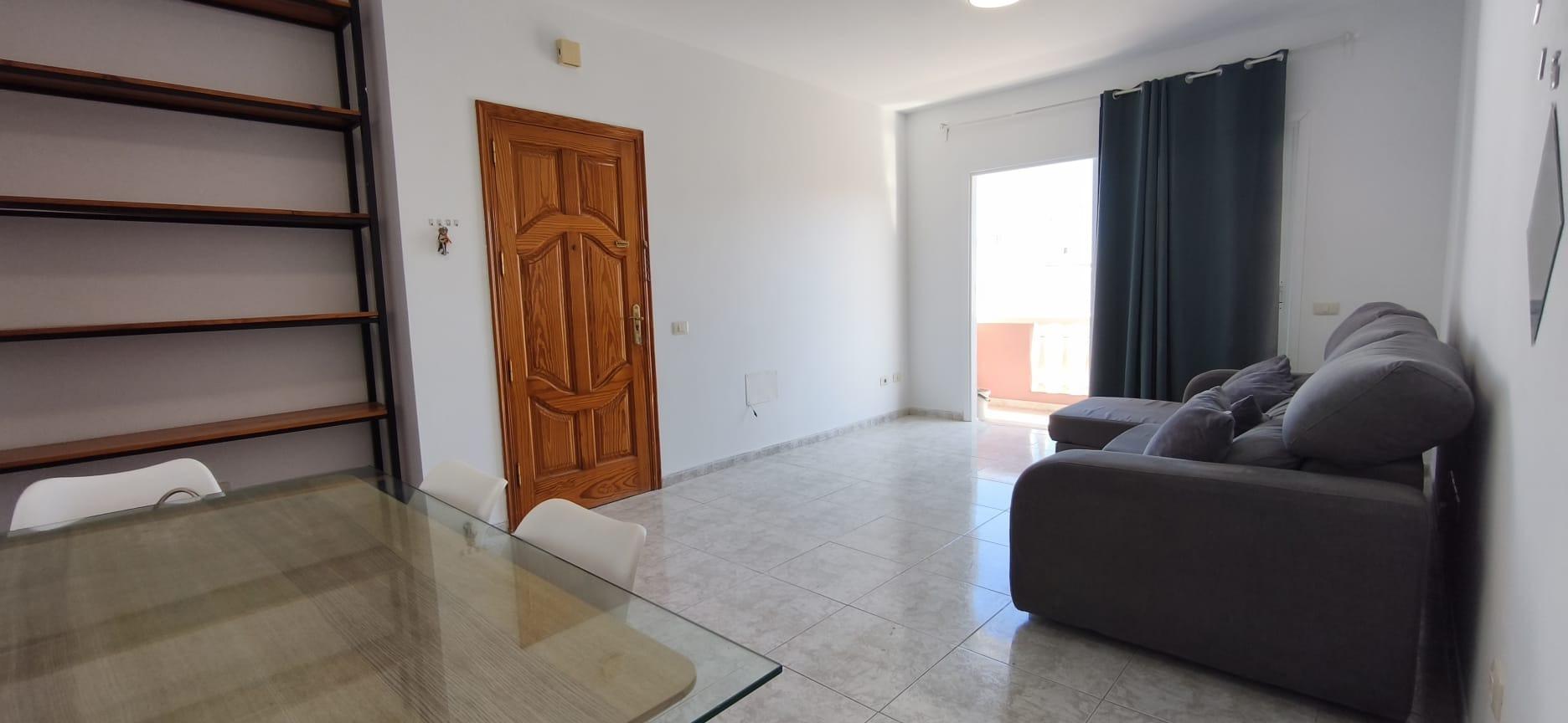 PISO DE TRES HABITACIONES CON GARAJE - 5