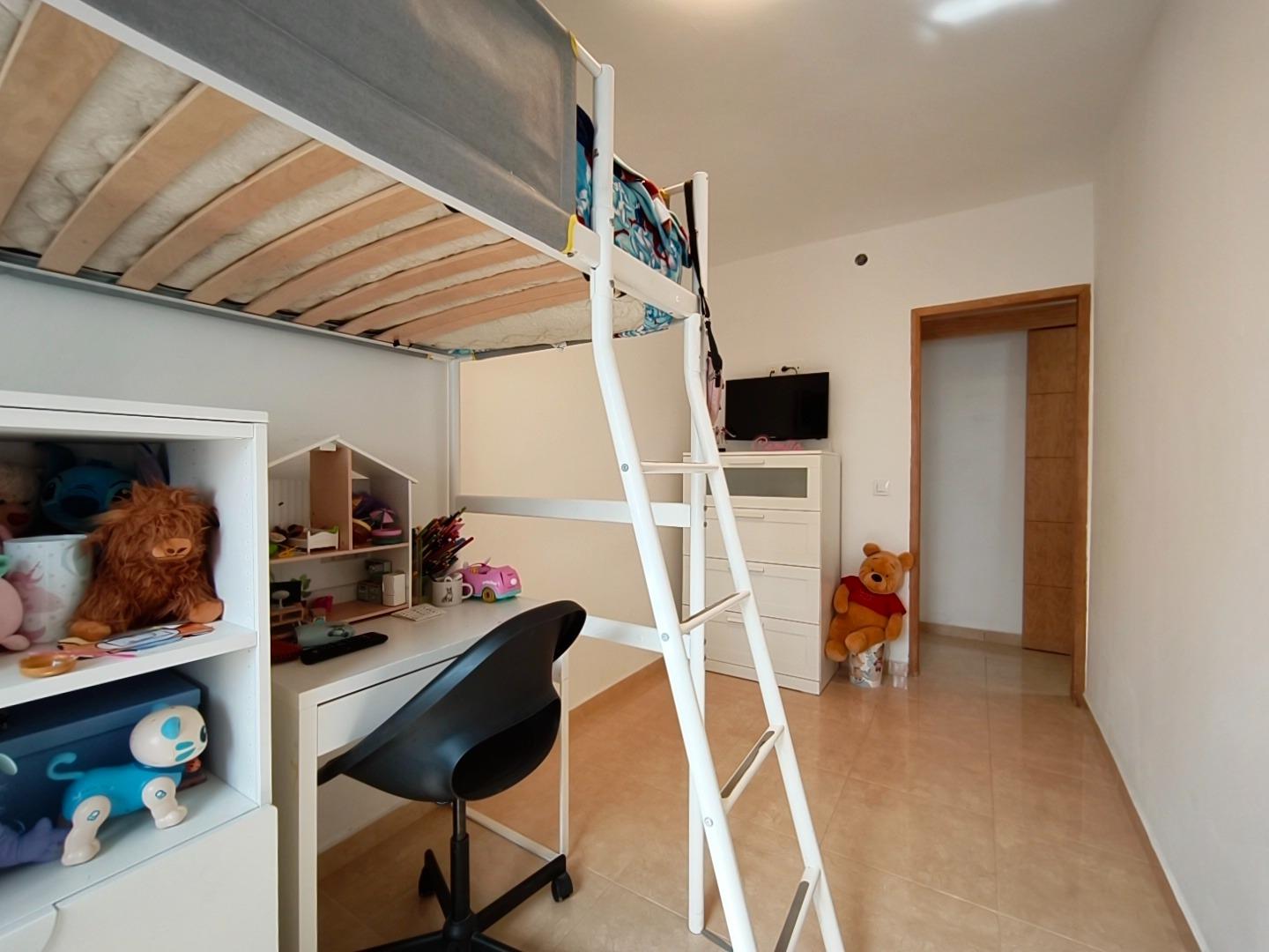 VIVIENDA DE TRES HABITACIONES CON TERRAZA TECHADA. - 16