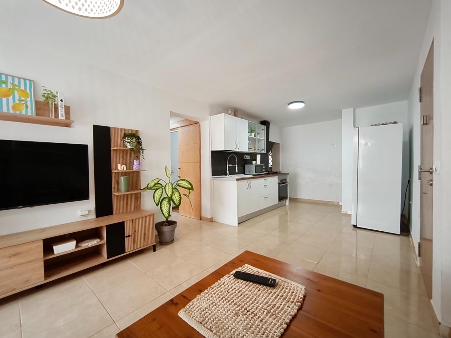VIVIENDA DE TRES HABITACIONES CON TERRAZA TECHADA. - 5